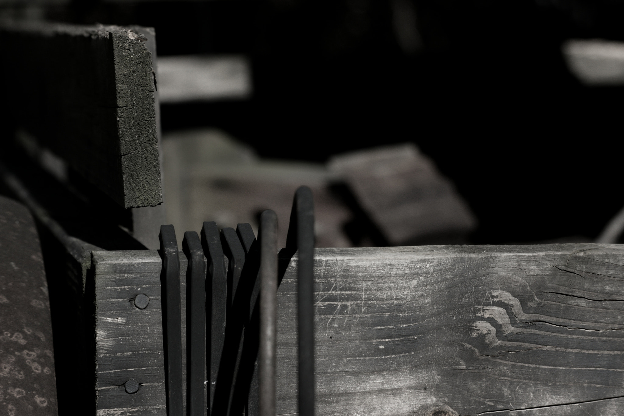 Sigma 55-200mm f/4-5.6 DC sample photo. Wood and iron photography