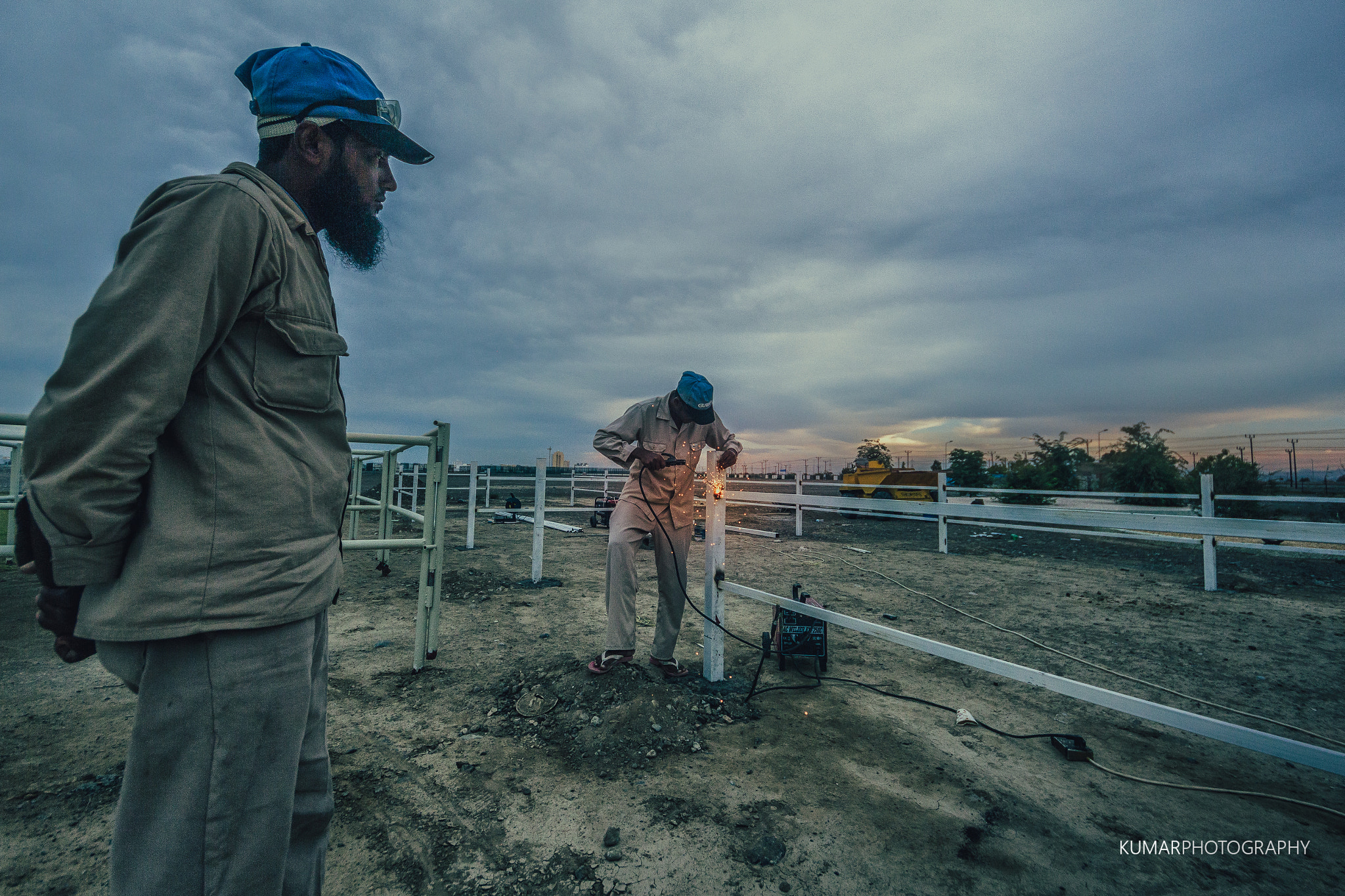 Sigma 8-16mm F4.5-5.6 DC HSM sample photo. The workers of saudi arabia photography