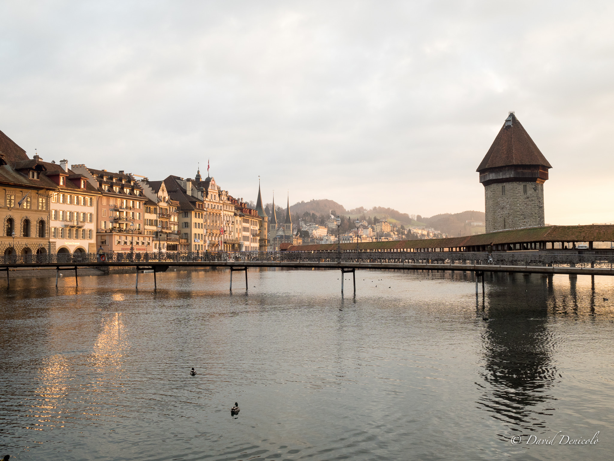 Olympus OM-D E-M5 II + Olympus M.Zuiko Digital 17mm F1.8 sample photo. Simply luzern photography