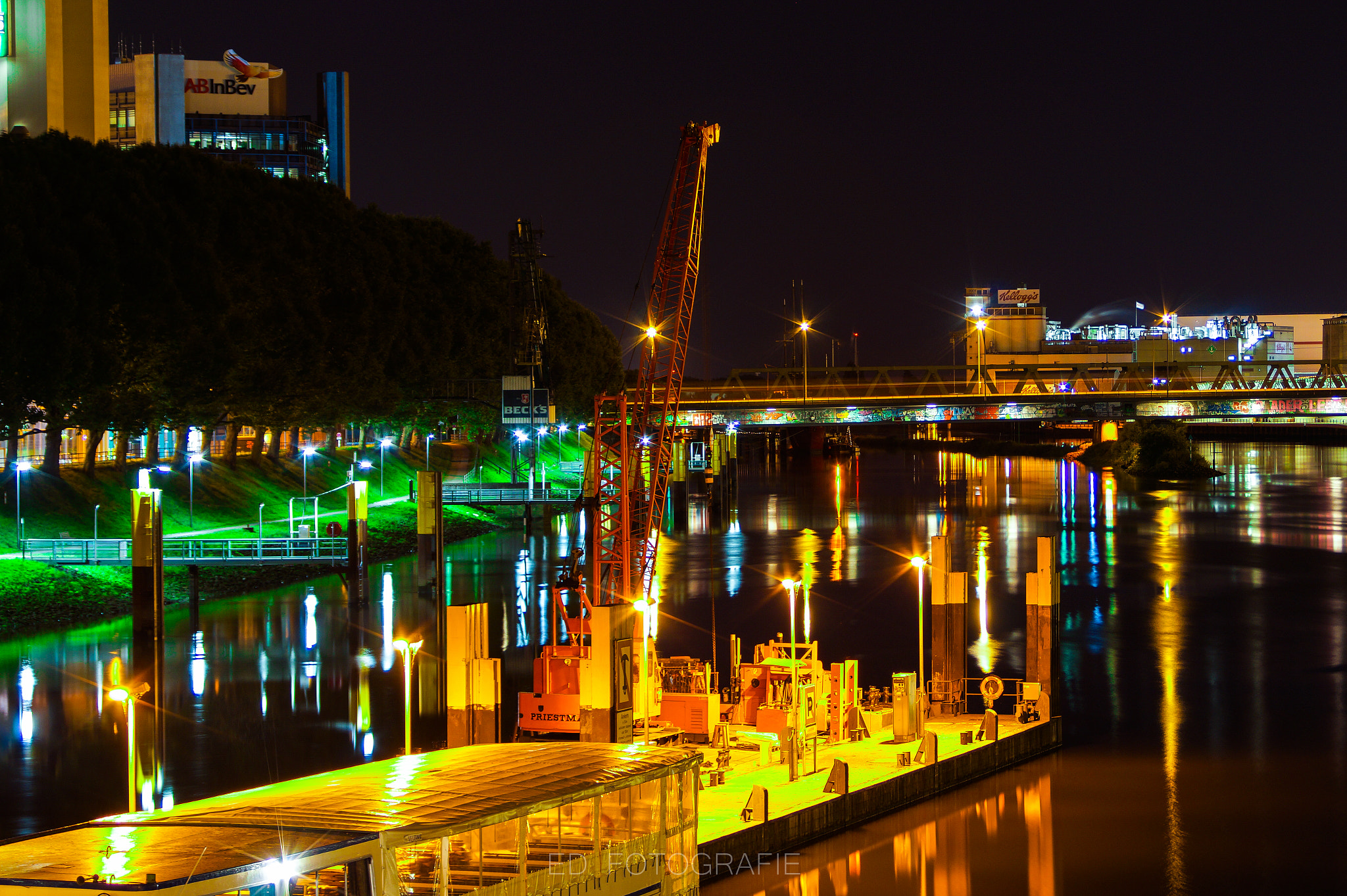 35-70mm F4 sample photo. Pontoon view photography