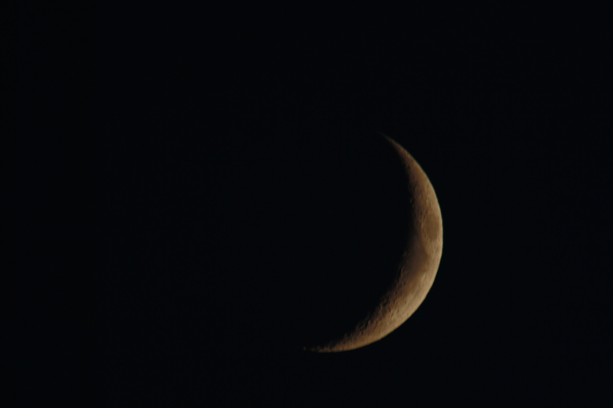 Sigma 150-500mm F5-6.3 DG OS HSM sample photo. La lune photography