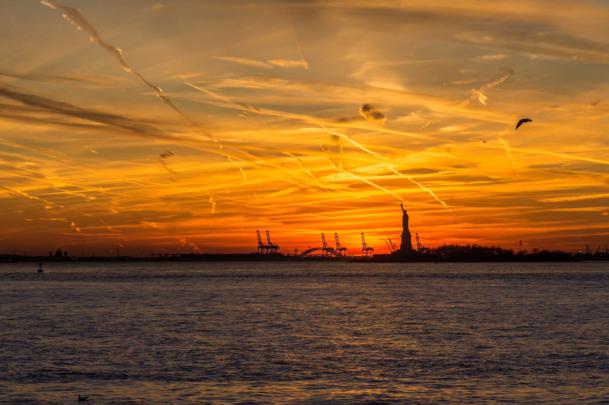 Sigma 17-70mm F2.8-4 DC Macro HSM sample photo. Liberty enlightening the world photography