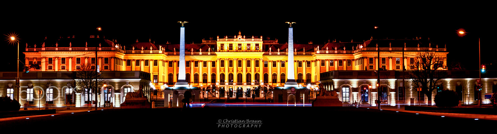Canon EF 100mm F2.8L Macro IS USM sample photo. Castle schoenbrunn @ night photography