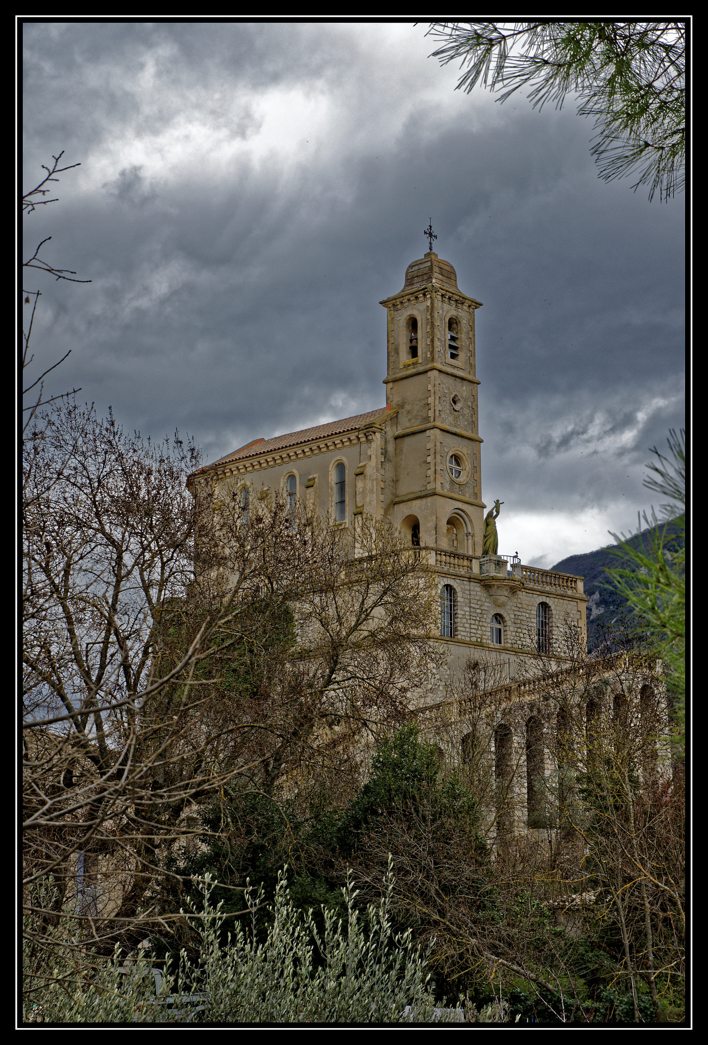 Pentax K-5 II sample photo. Notre dame de la consolation photography
