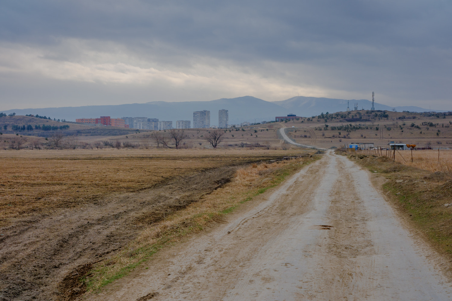 Fujifilm X-A1 + Fujifilm XF 27mm F2.8 sample photo. Caucasian freedom photography