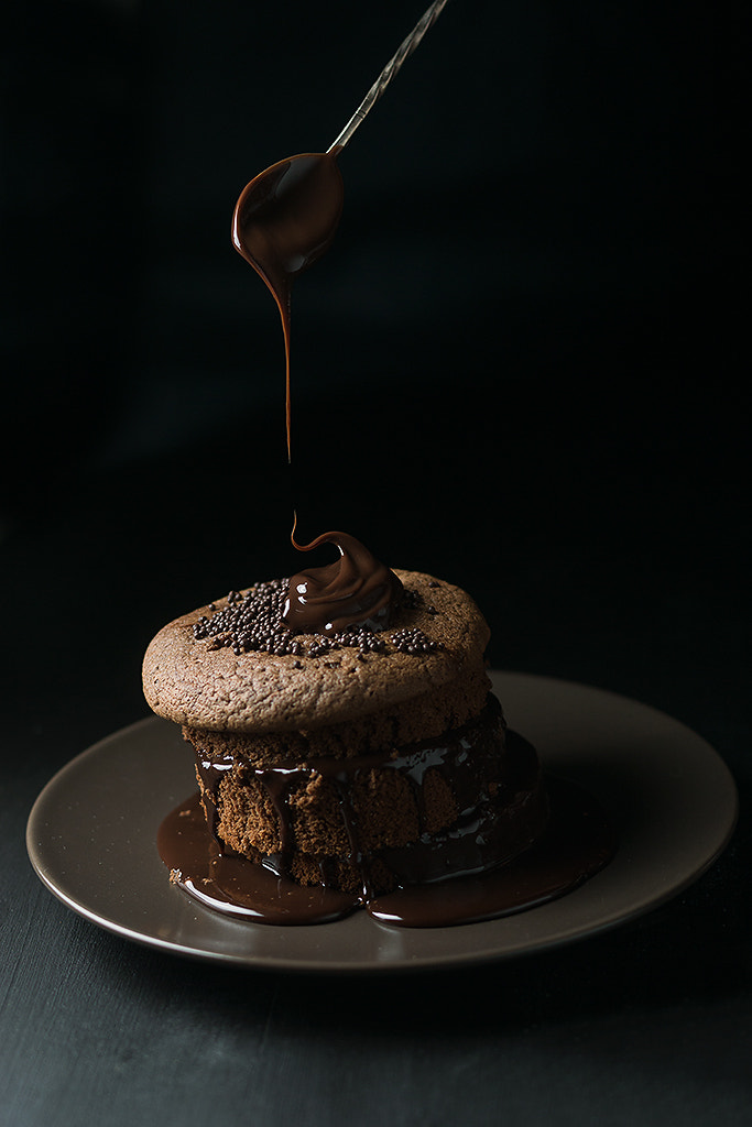 Sony ILCA-77M2 + Sony 50mm F1.4 sample photo. Choco biscuit photography