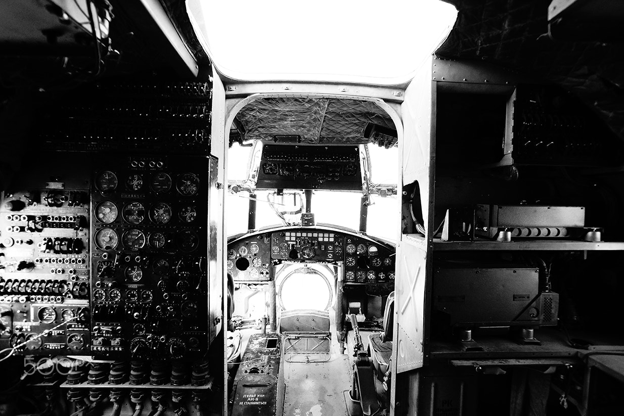 Sony SLT-A77 + Sony DT 11-18mm F4.5-5.6 sample photo. Verification of the cpla air force history. photography