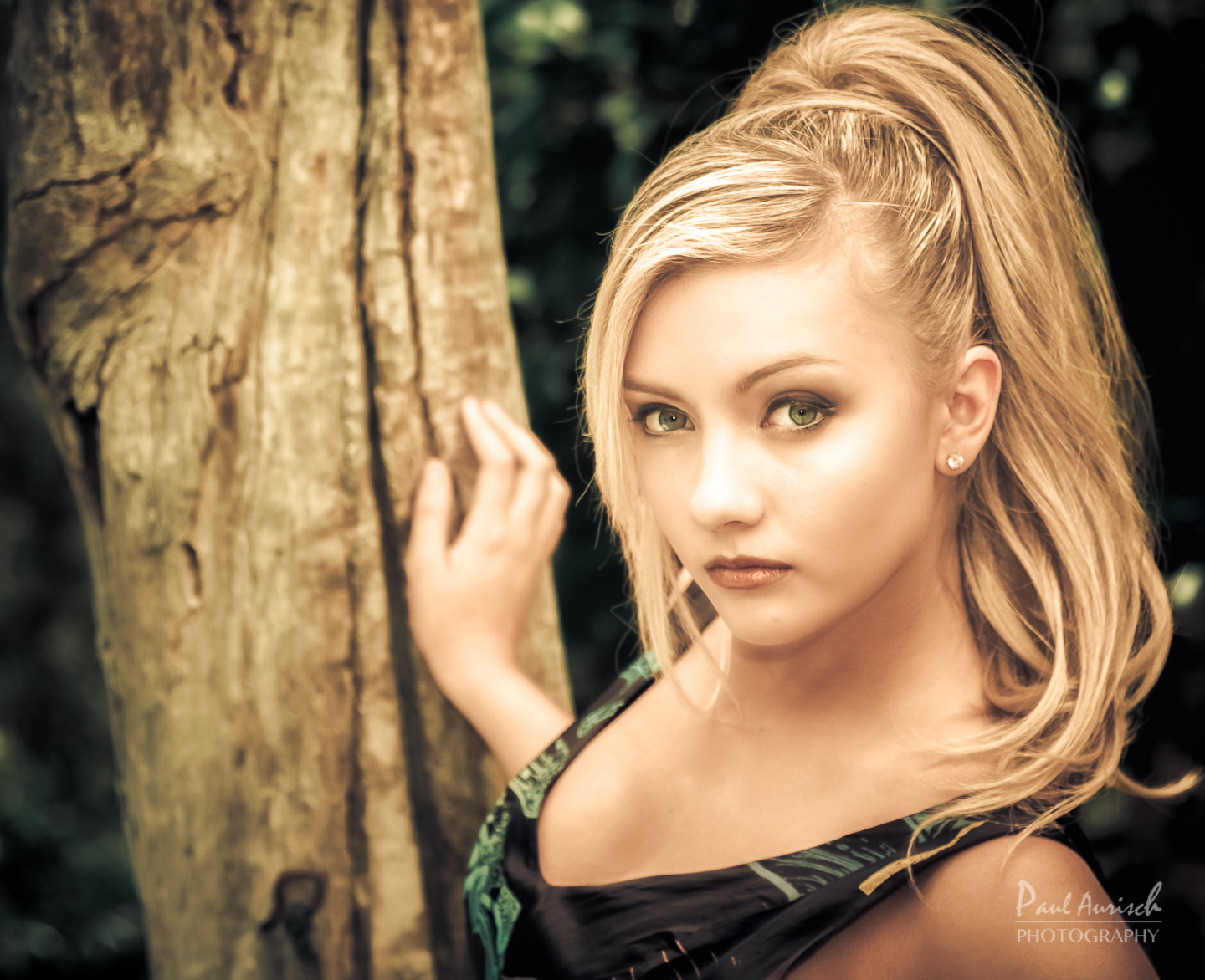 Nikon AF Nikkor 24-85mm F2.8-4D IF sample photo. In the woods photography