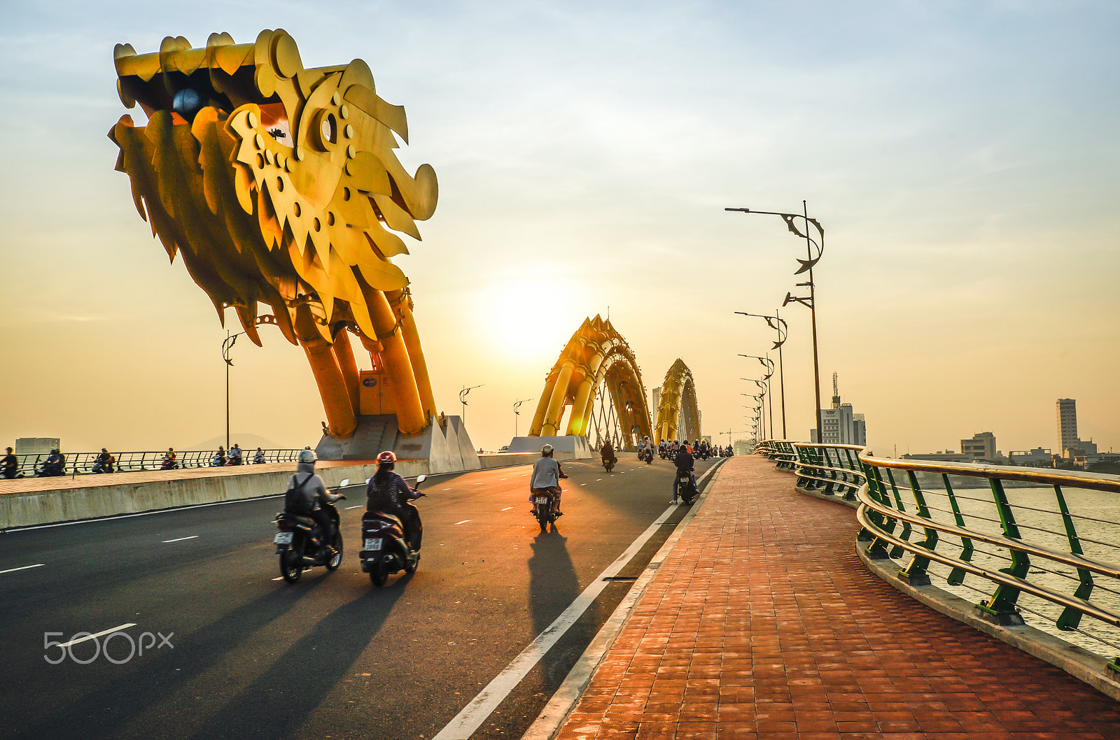24-70mm F2.8-2.8 SSM sample photo. Dragon bridge in da nang city photography