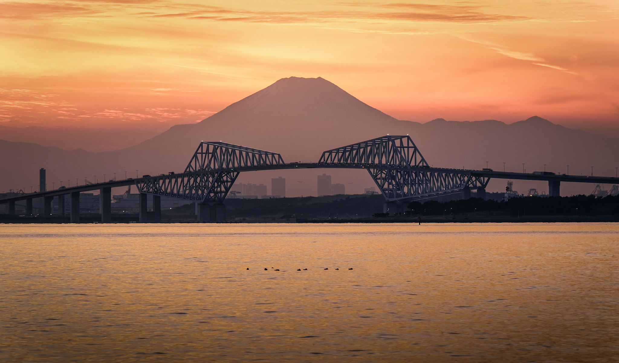 XF50-140mmF2.8 R LM OIS WR + 1.4x sample photo. Fujisan and dinosaurs photography