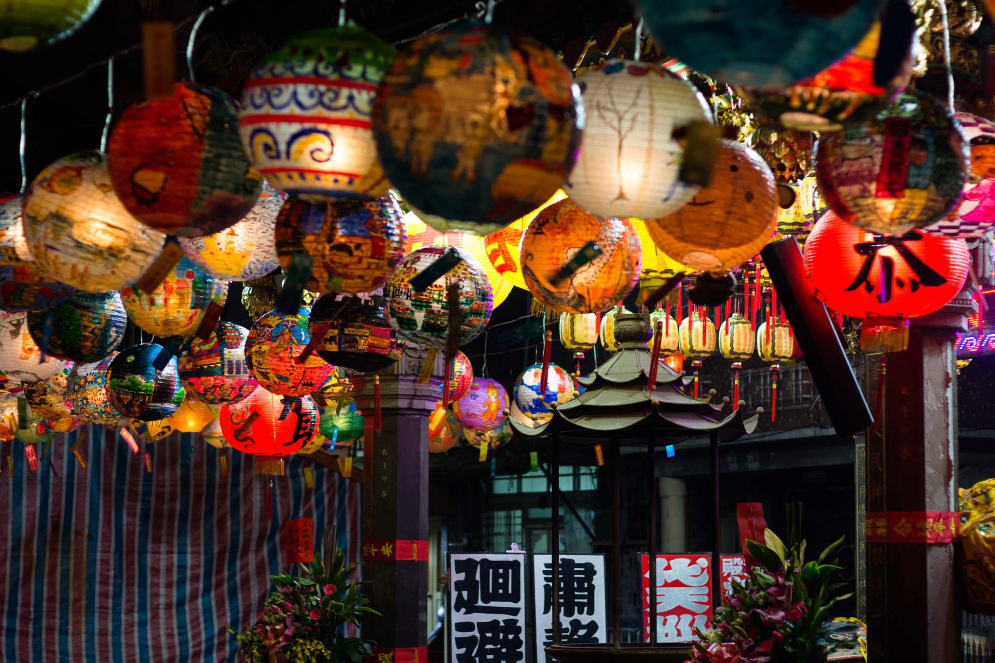Sony SLT-A77 + Sony 50mm F1.4 sample photo. 普濟殿 photography