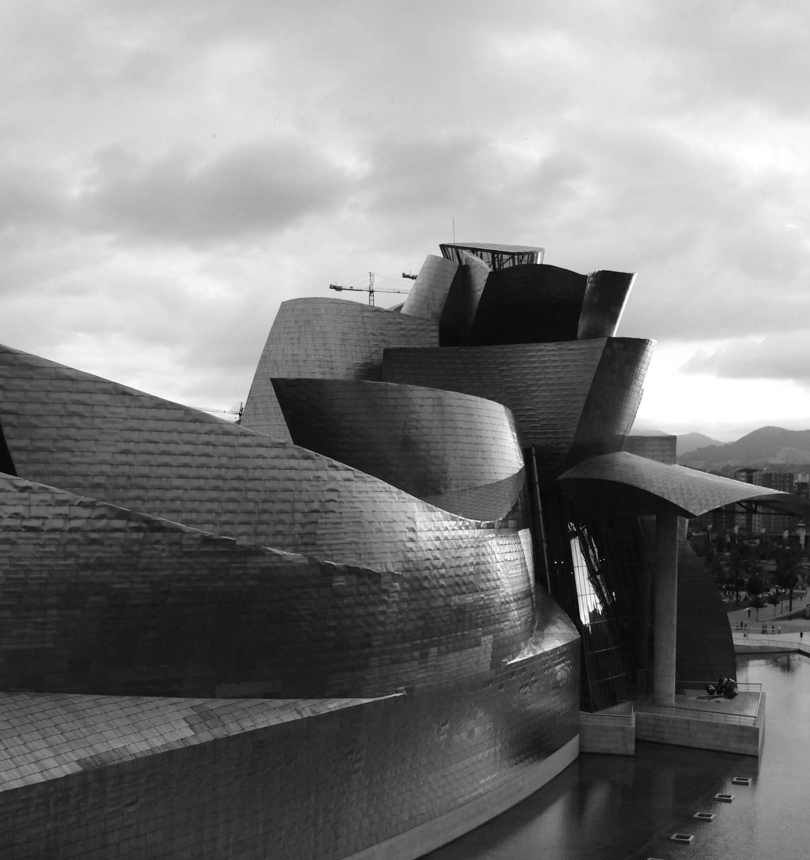 CASIO EX-F1 sample photo. Guggenheim bilbao photography