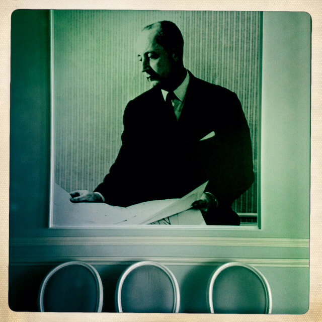 Hipstamatic 272 sample photo. Salon dior photography