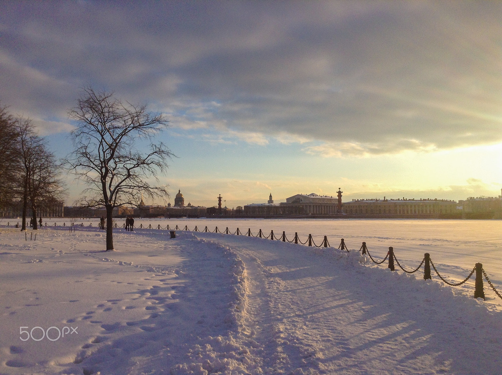 iPad mini back camera 3.3mm f/2.4 sample photo. Winter in saint-petersburg photography
