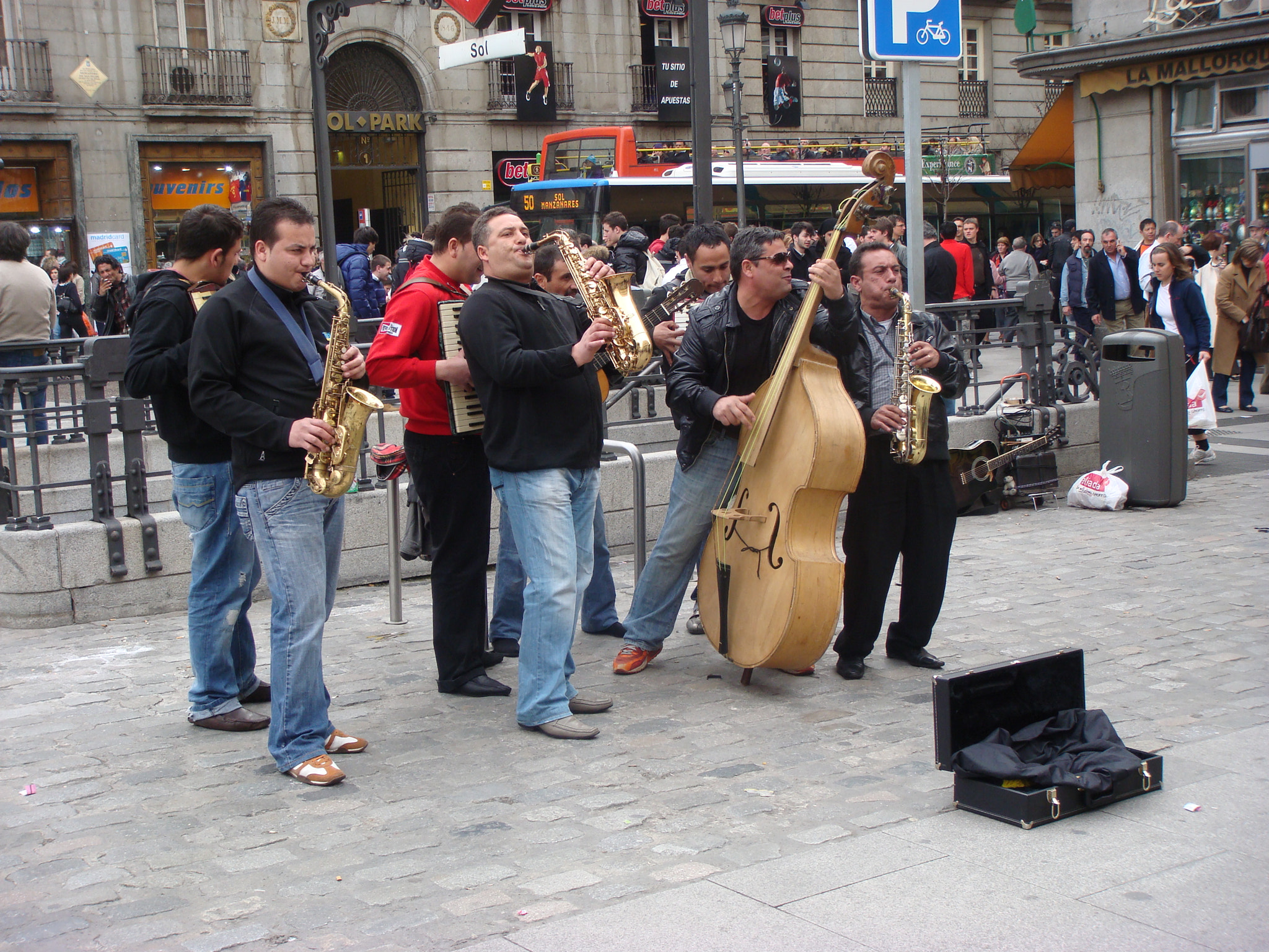 Sony DSC-T100 sample photo. Orchestra photography