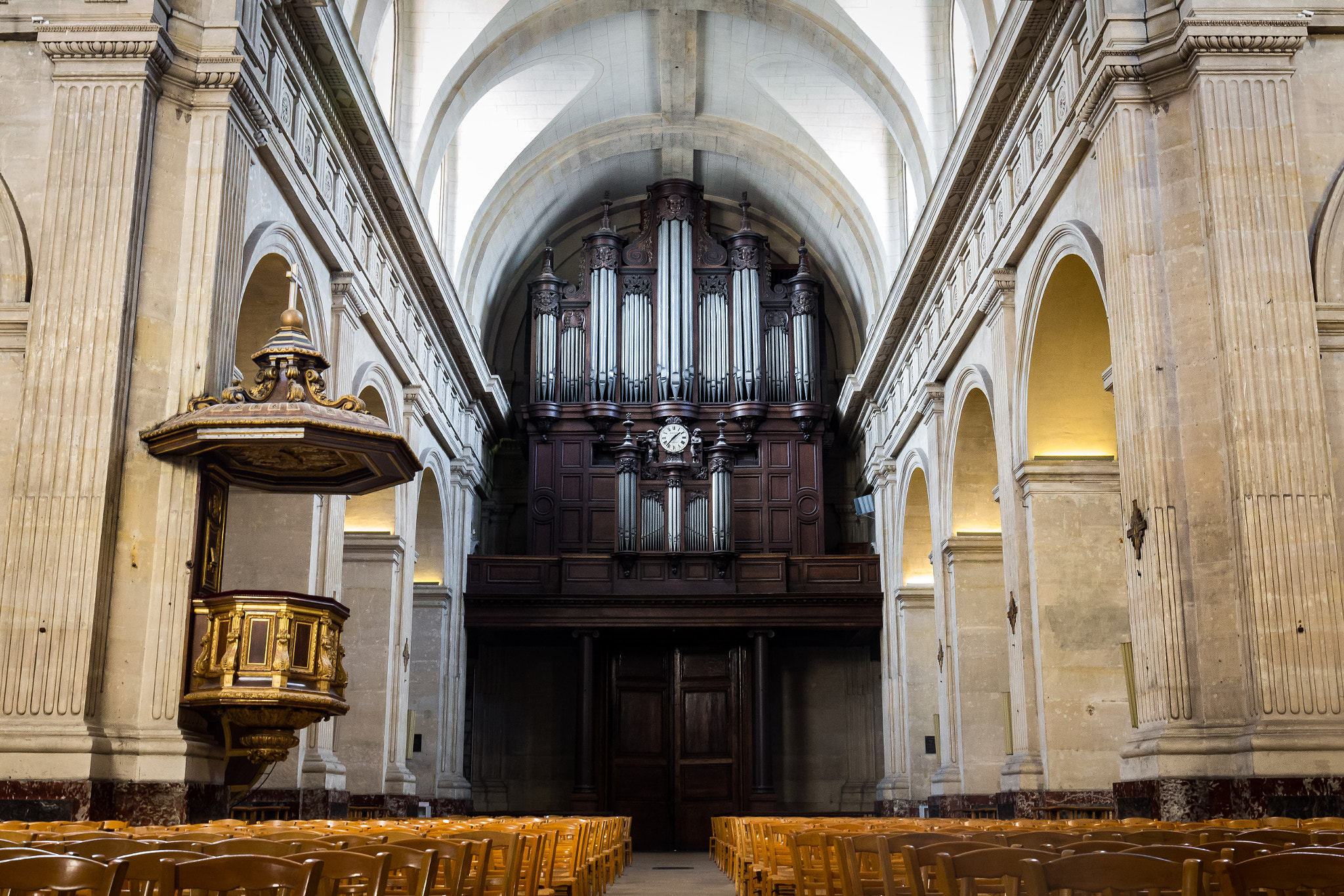 Canon EF 24-70mm F4L IS USM sample photo. Organ in the church photography