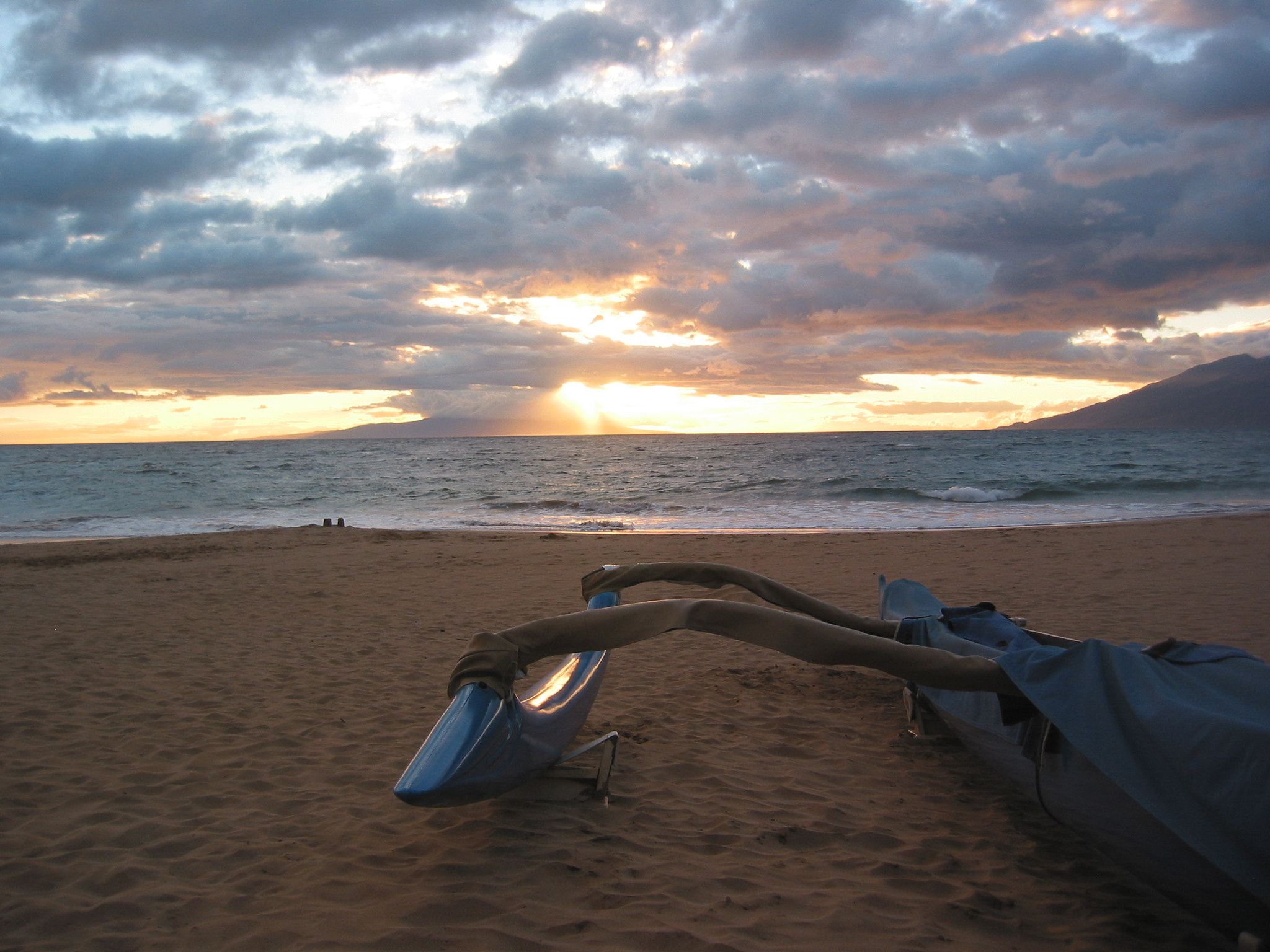 Canon POWERSHOT S40 sample photo. Maui - sunset photography