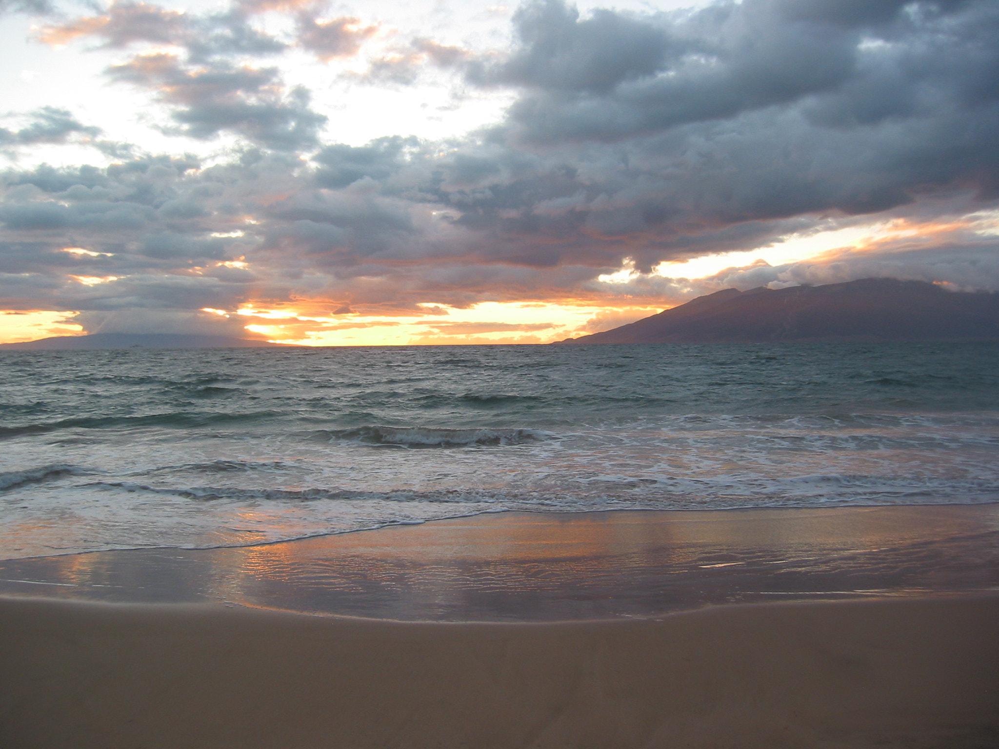 Canon POWERSHOT S40 sample photo. Maui - sunset photography