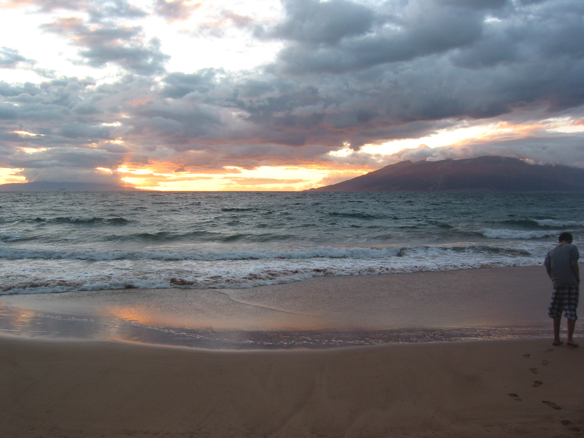 Canon POWERSHOT S40 sample photo. Maui - sunset photography