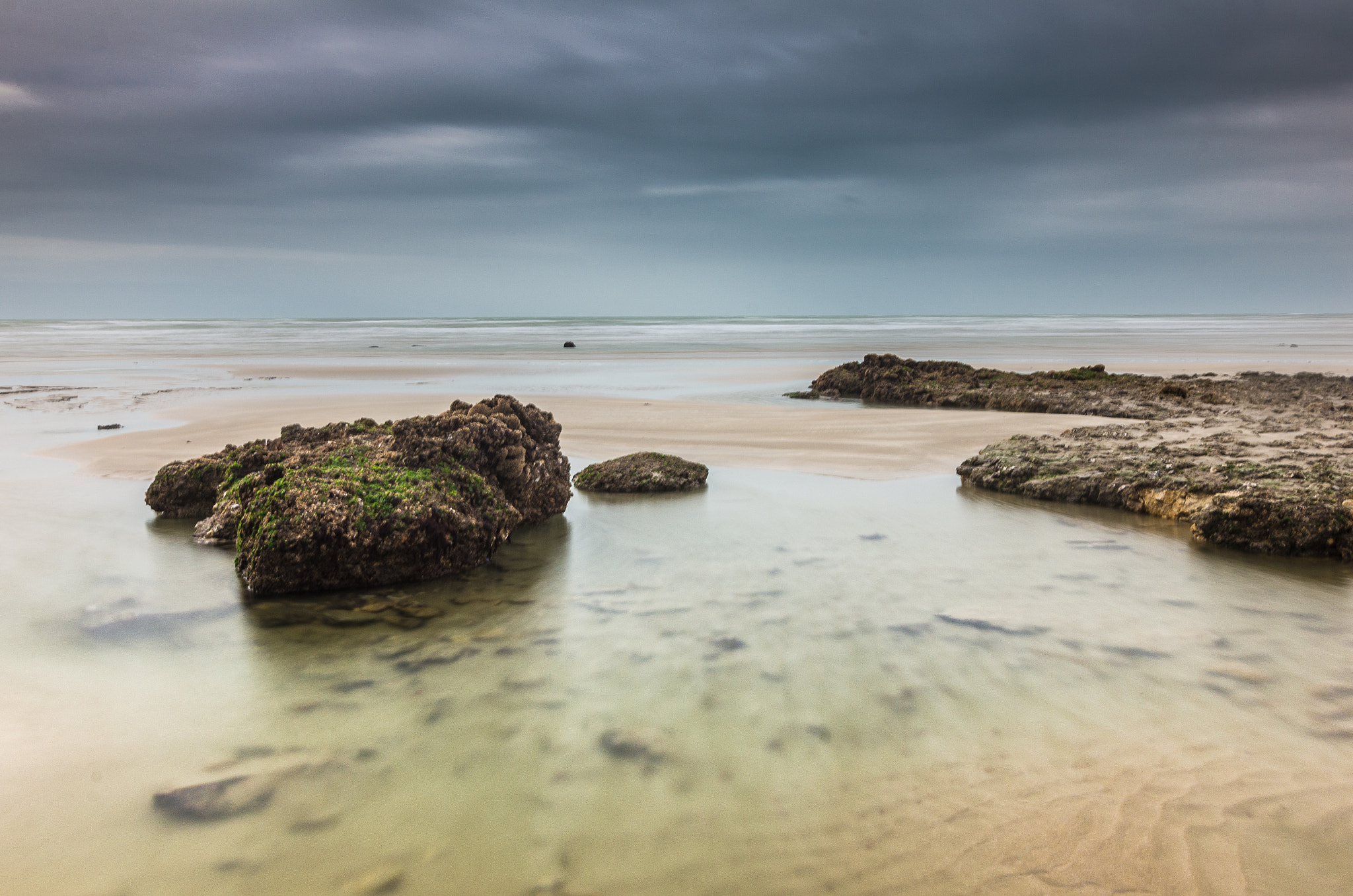 Pentax K-5 II + Pentax smc DA 12-24mm F4.0 ED AL (IF) sample photo. Low tide (color edition) photography