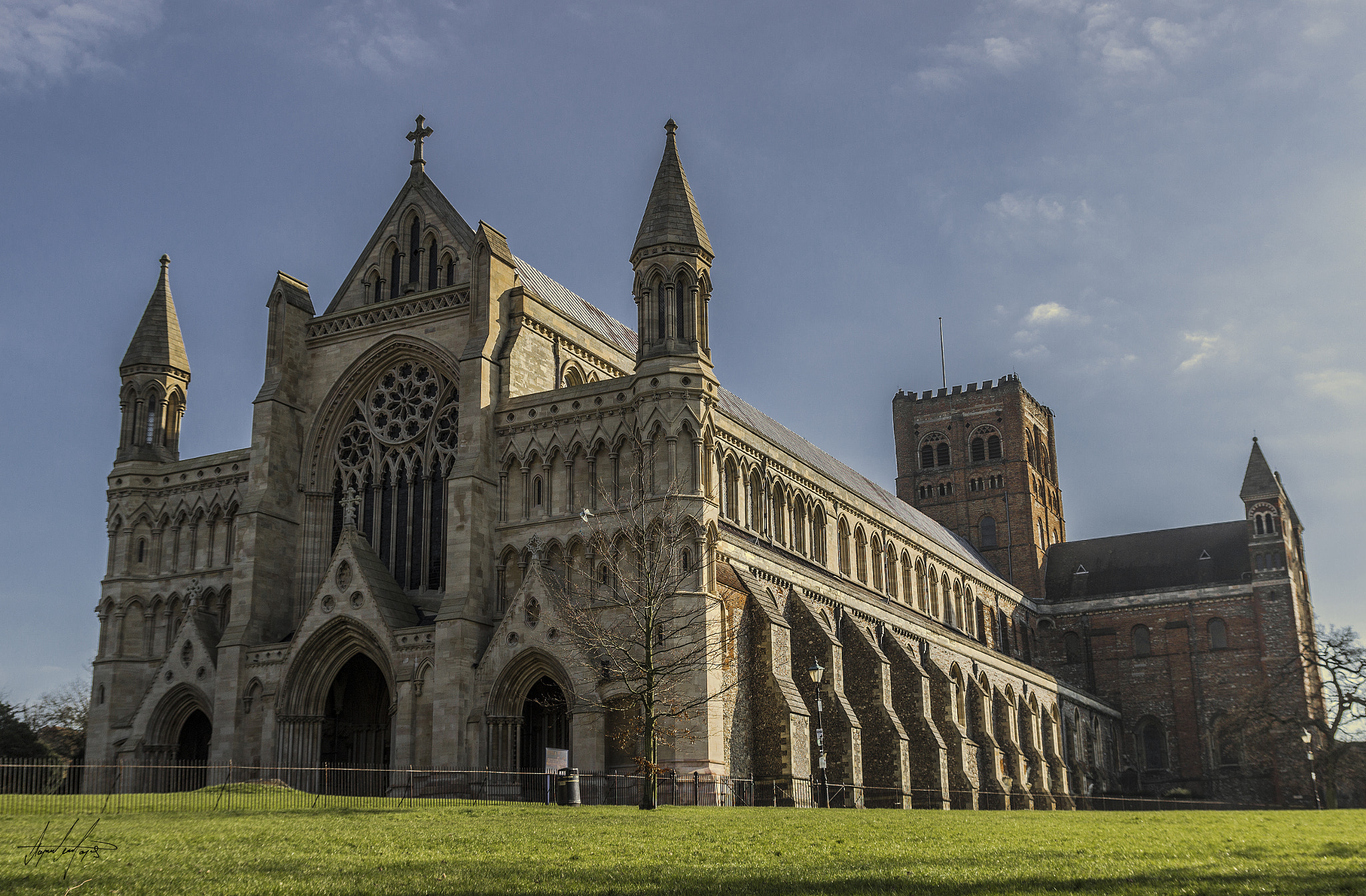 Canon EOS 600D (Rebel EOS T3i / EOS Kiss X5) sample photo. Cathedral and abbey church of st.albans photography