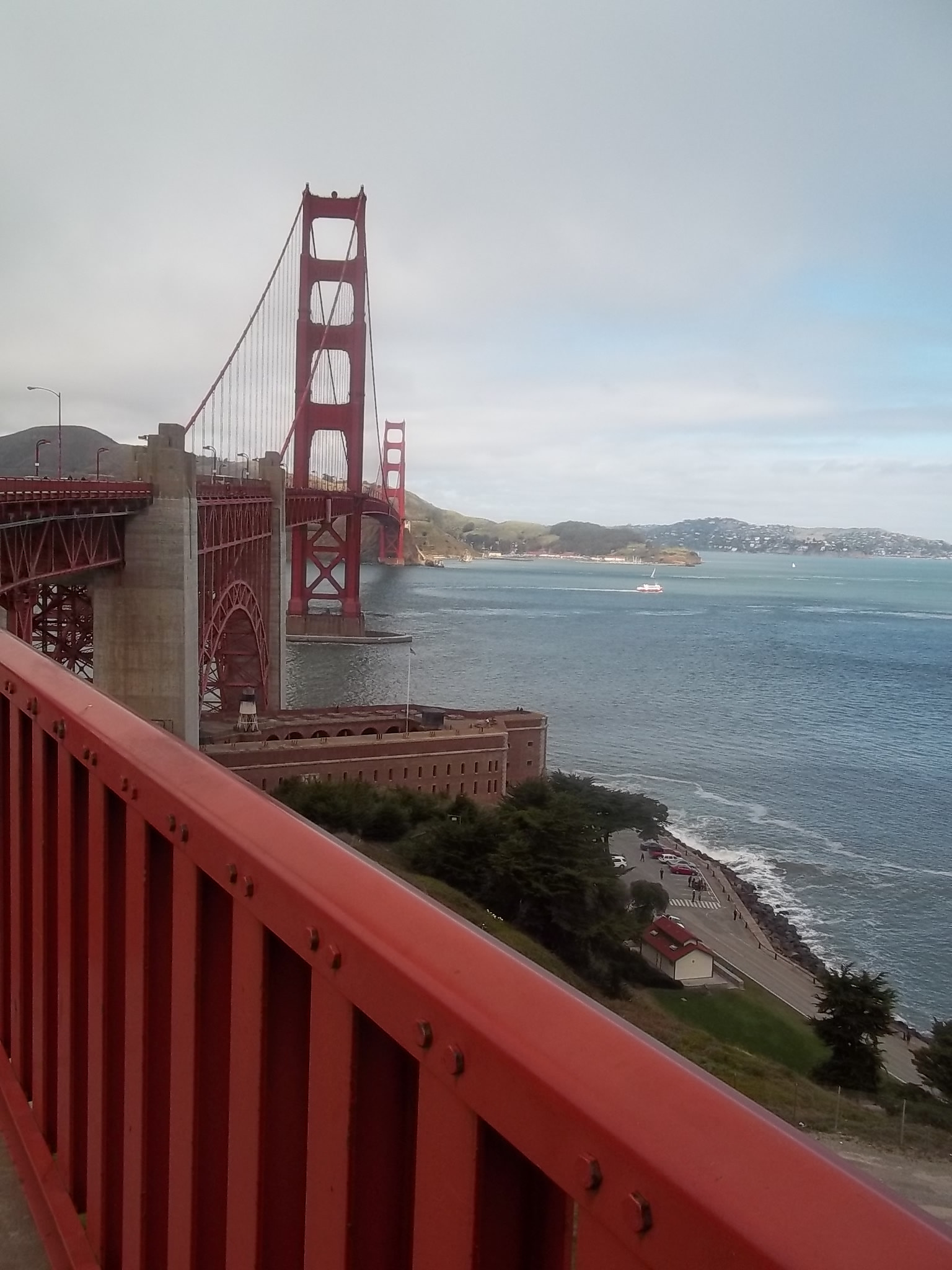 Kodak EASYSHARE C143 DIGITAL CAMERA sample photo. Goldengate photography