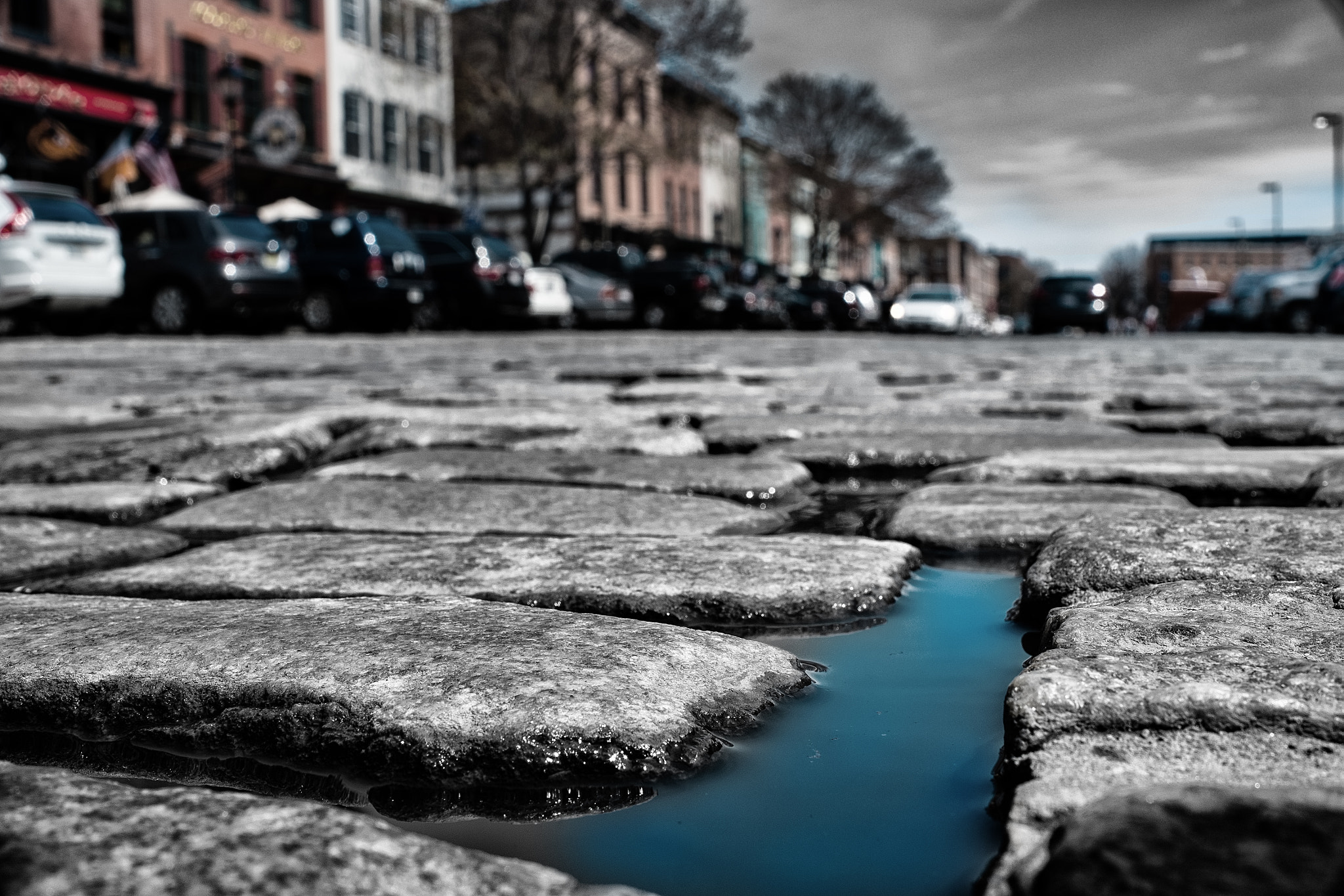 Fujifilm X-E1 + Fujifilm XF 23mm F1.4 R sample photo. Fells point baltimore cobbles photography
