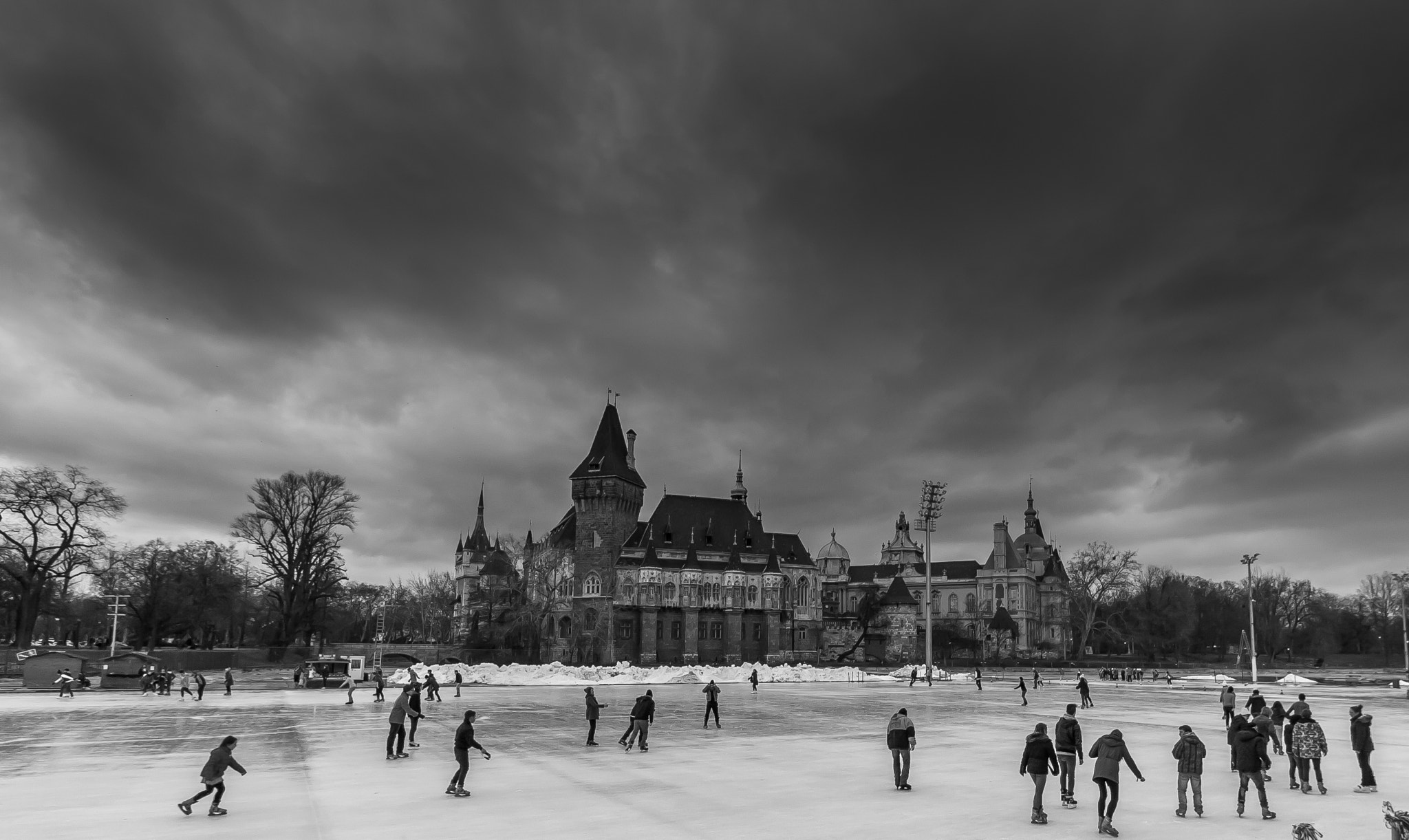 Canon EF-S 10-18mm F4.5–5.6 IS STM sample photo. Vajdahunyad castle - budapest photography