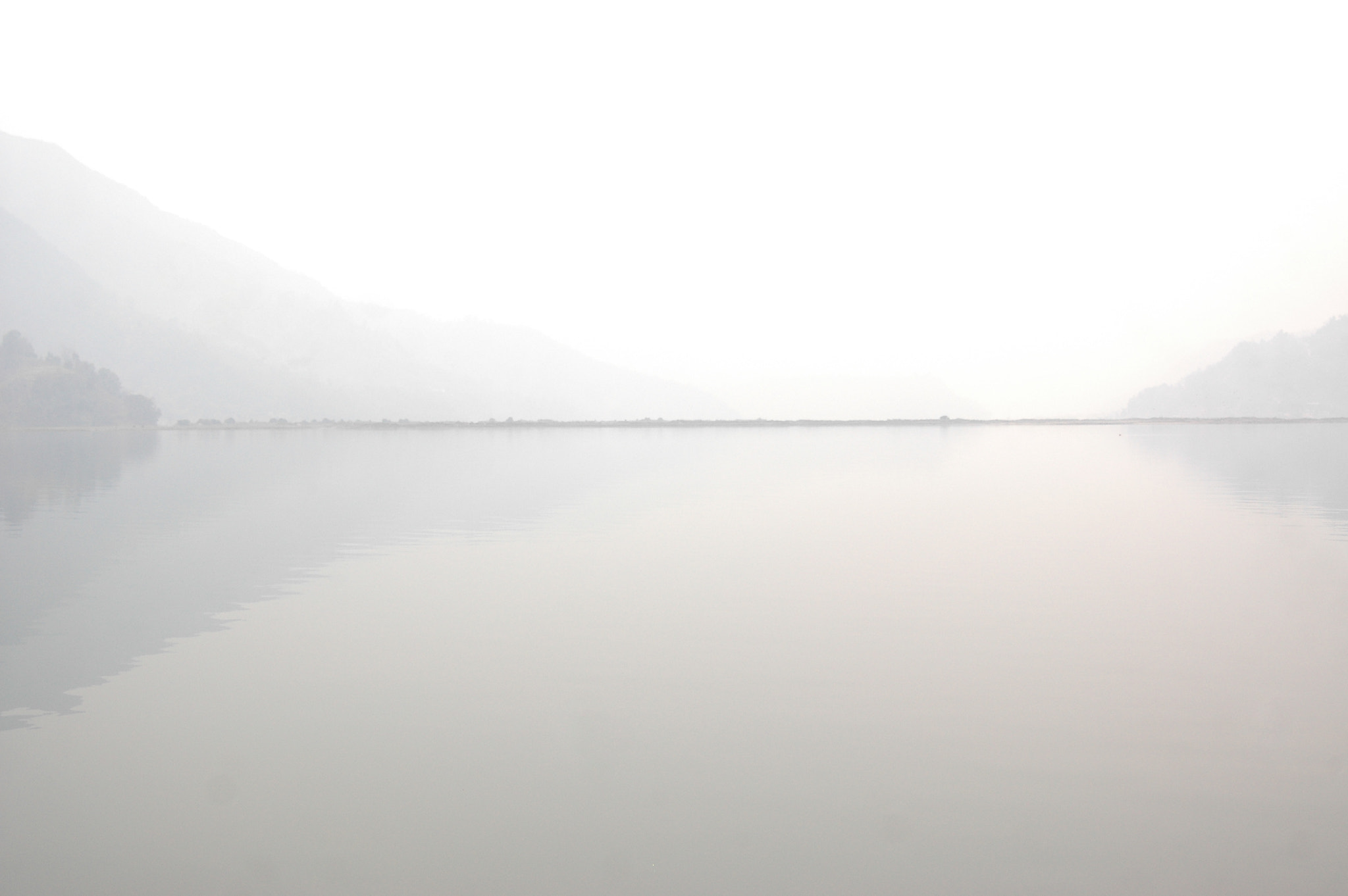 AF Zoom-Nikkor 28-80mm f/3.5-5.6D sample photo. Horizon photography