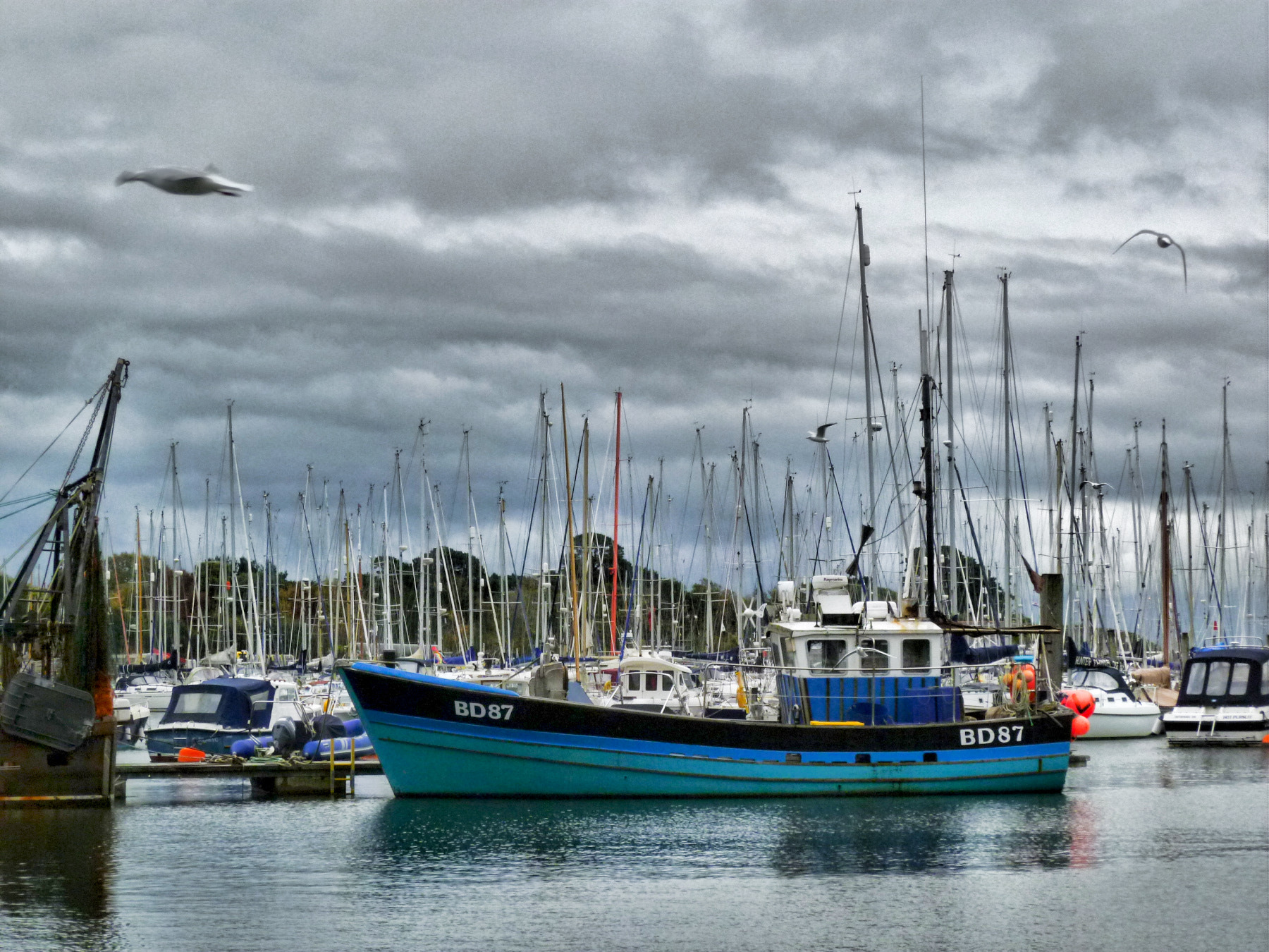 Panasonic DMC-FS30 sample photo. Boat-hdr1 photography