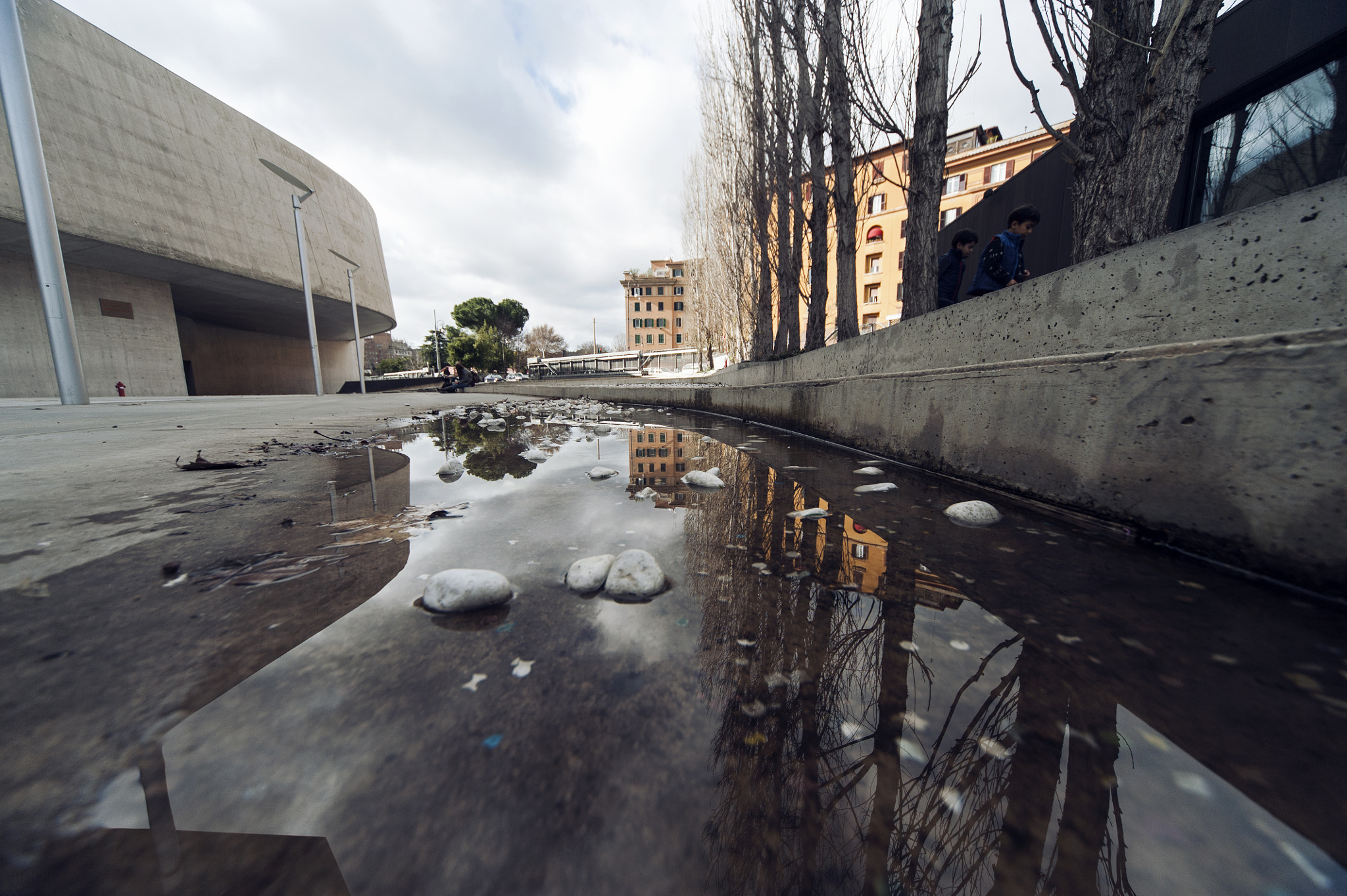 Sigma 12-24mm F4.5-5.6 EX DG Aspherical HSM sample photo. Maxxi riflessi photography
