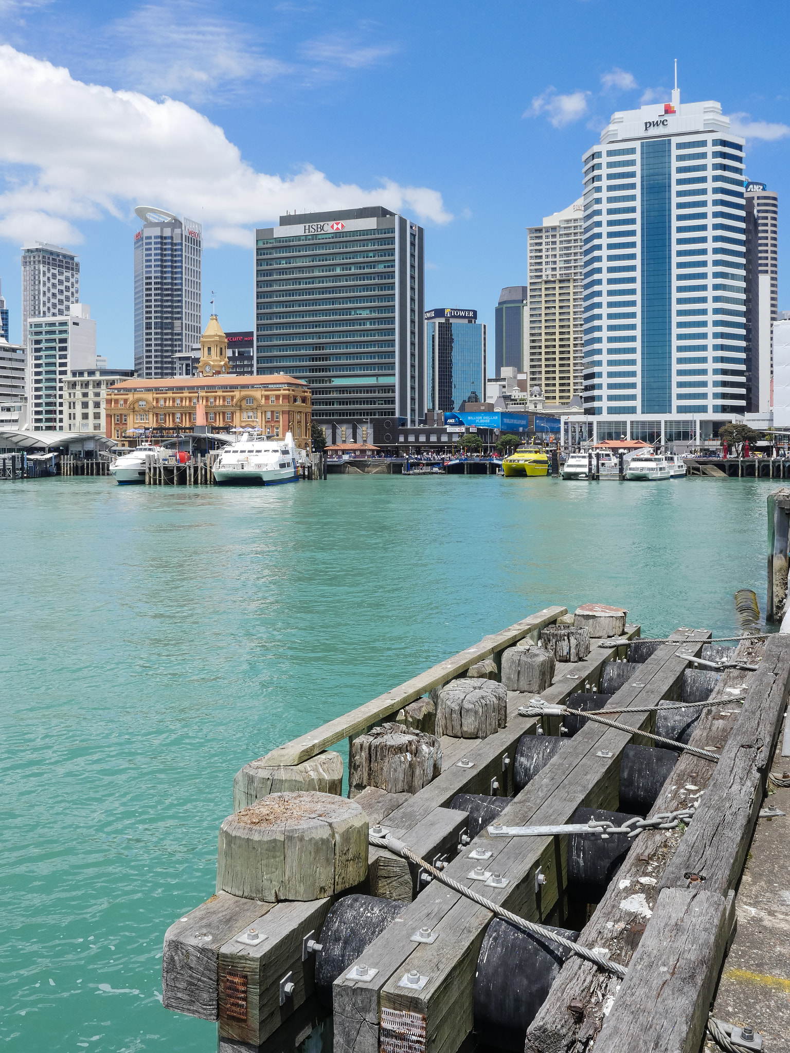 Panasonic Lumix DMC-GX8 + Olympus M.Zuiko Digital 17mm F1.8 sample photo. Auckland port photography