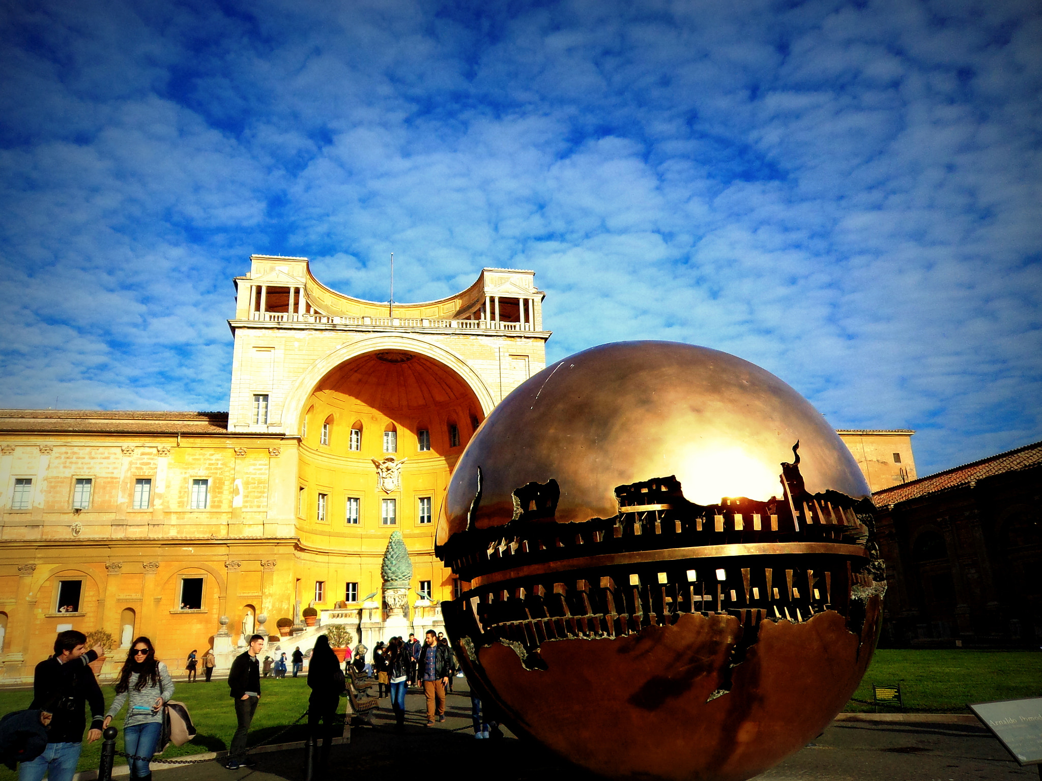 Sony DSC-W520 sample photo. Vatican museum photography