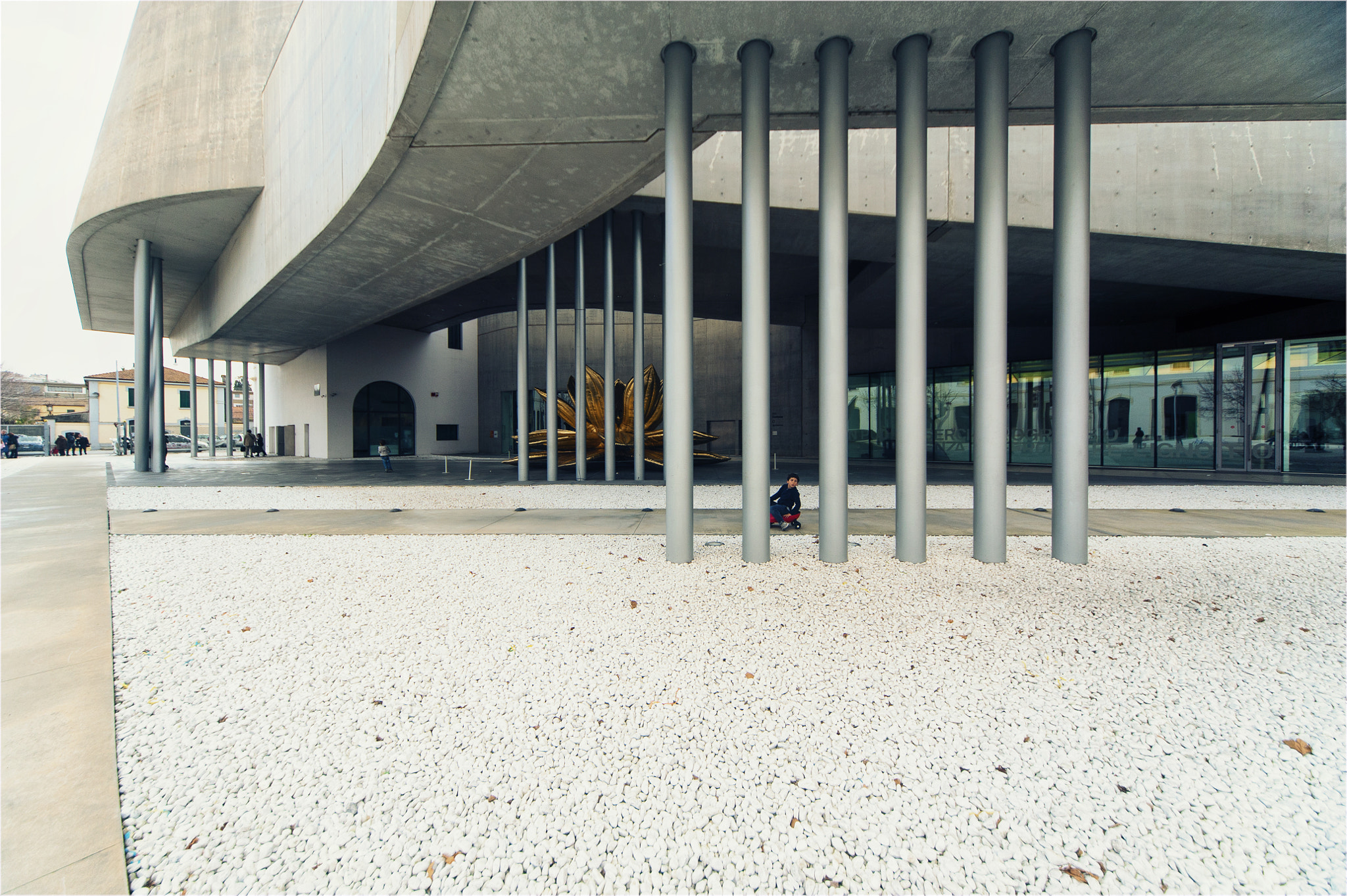 Sigma 12-24mm F4.5-5.6 EX DG Aspherical HSM sample photo. Maxxi scene photography