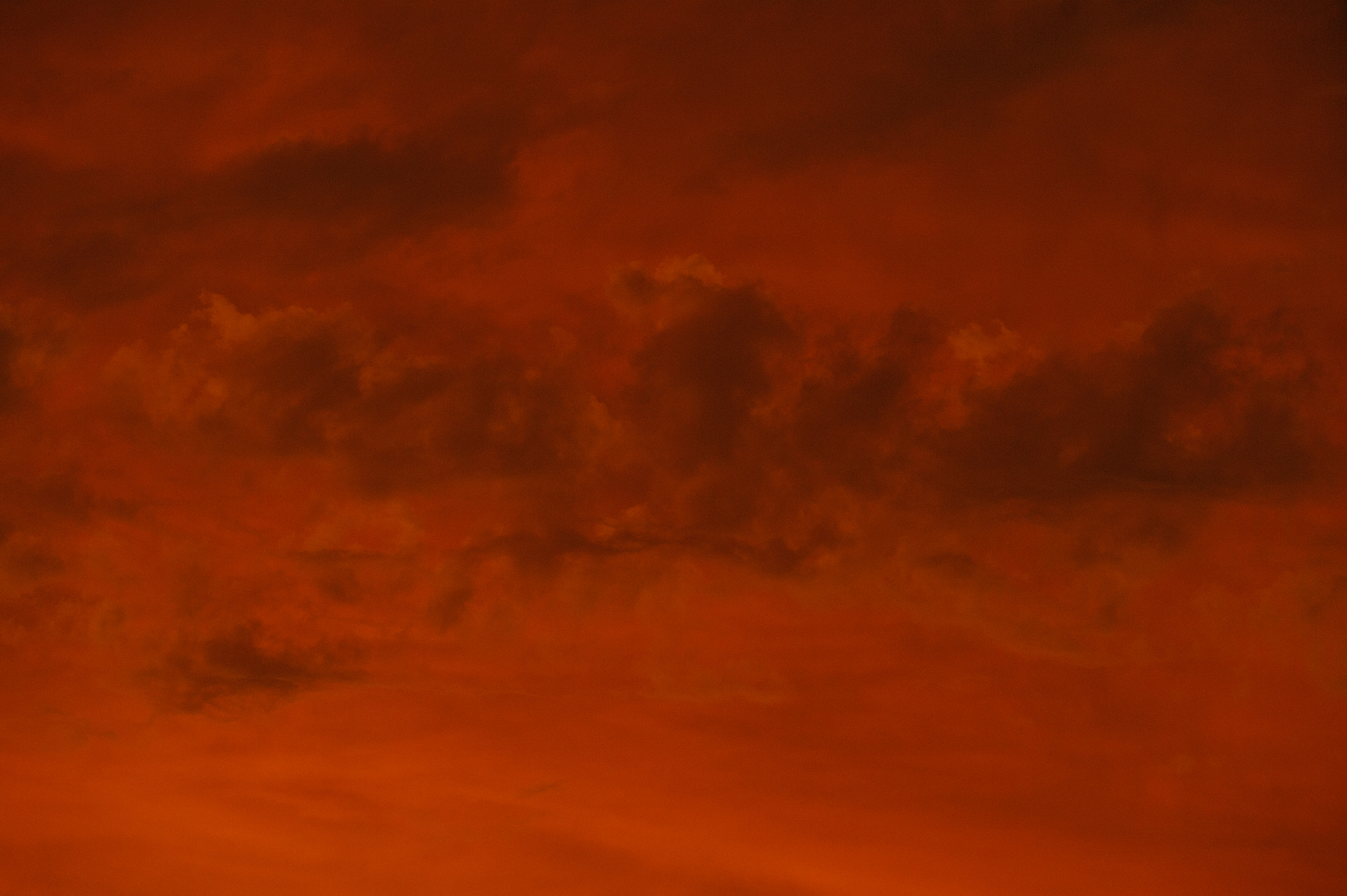 Nikon AF-S Nikkor 200mm F2G ED VR II sample photo. Clouds like brushstrokes on the sky photography