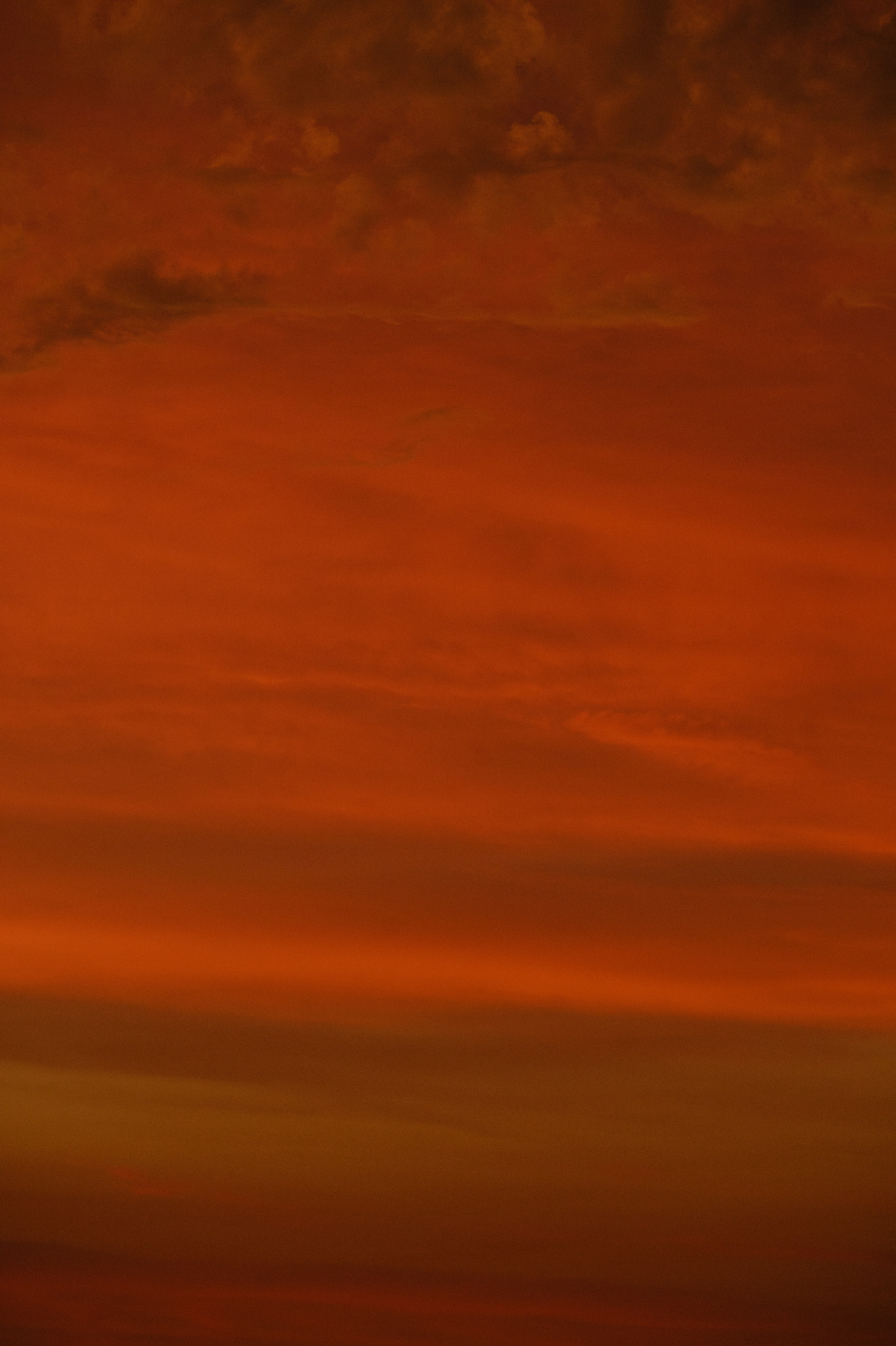 Nikon AF-S Nikkor 200mm F2G ED VR II sample photo. Clouds like brushstrokes on the sky photography