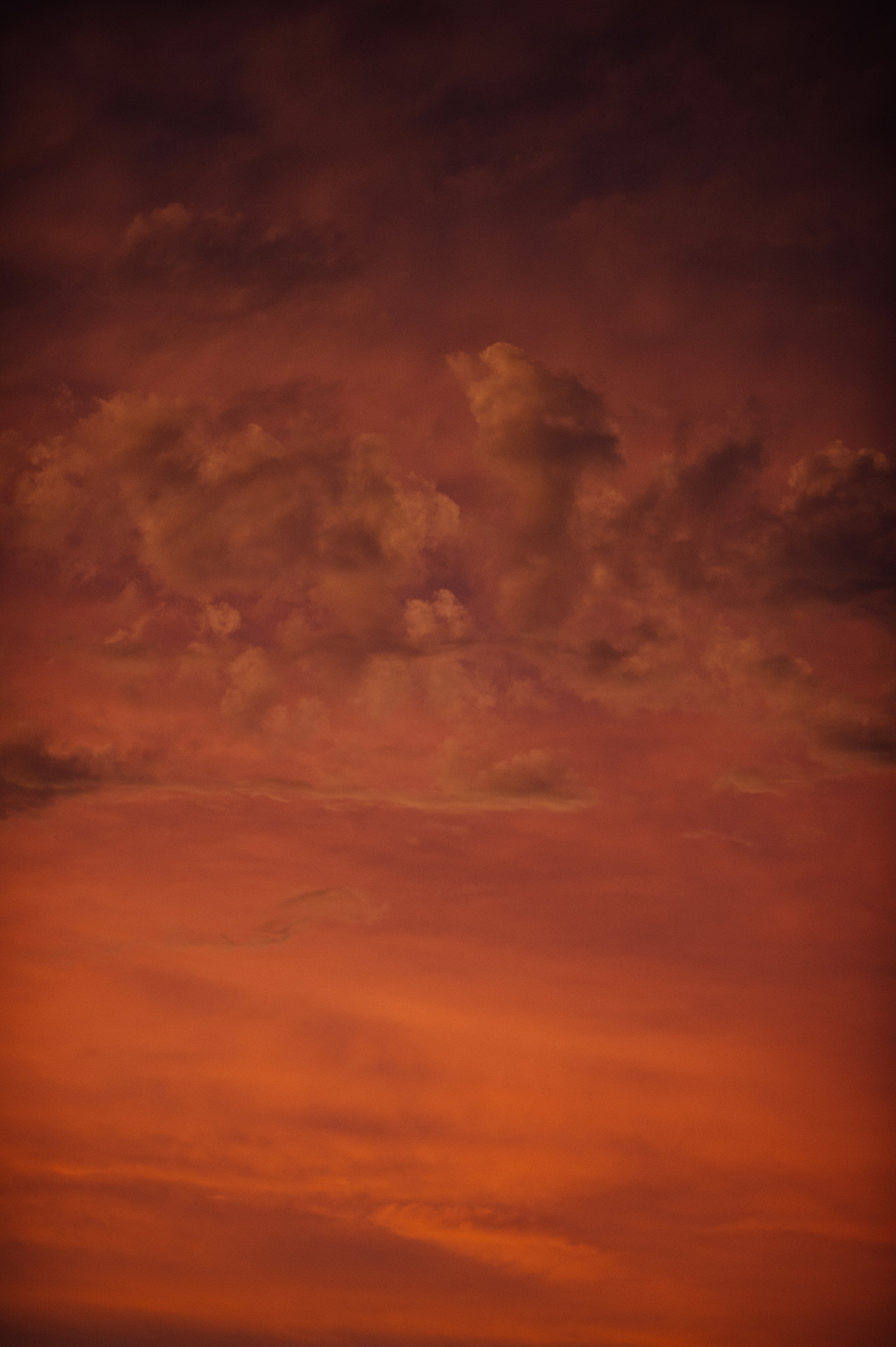 Nikon AF-S Nikkor 200mm F2G ED VR II sample photo. Clouds like brushstrokes on the sky photography