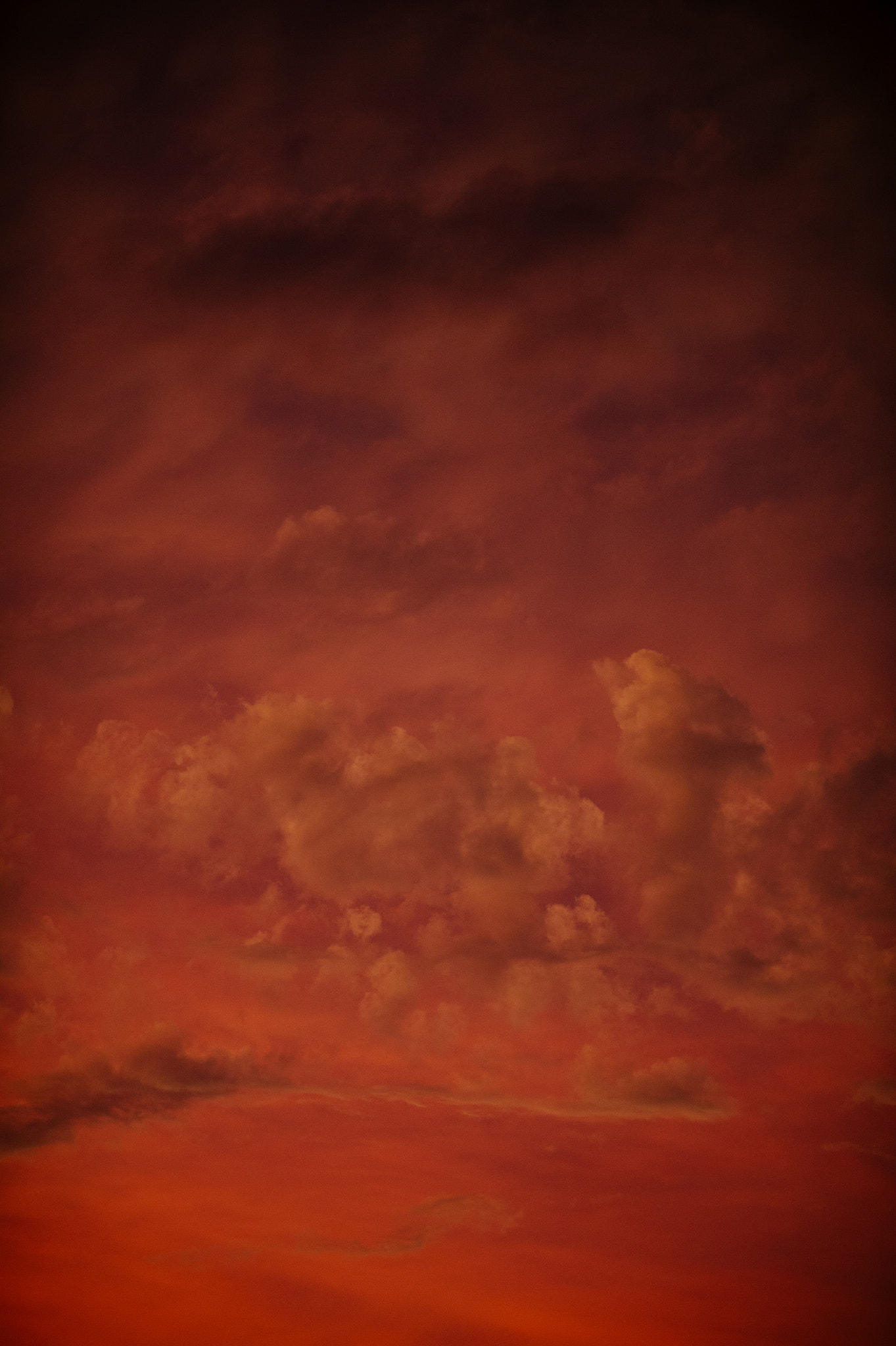 Nikon AF-S Nikkor 200mm F2G ED VR II sample photo. Clouds like brushstrokes on the sky photography