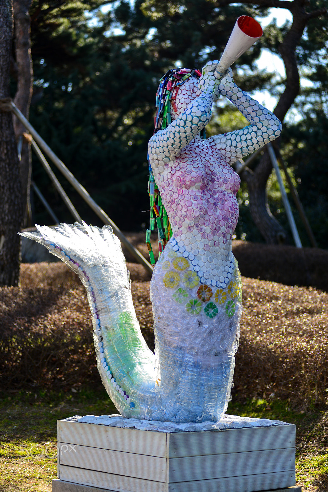 AF Zoom-Nikkor 80-200mm f/2.8 ED sample photo. Mermaid is the bottle photography