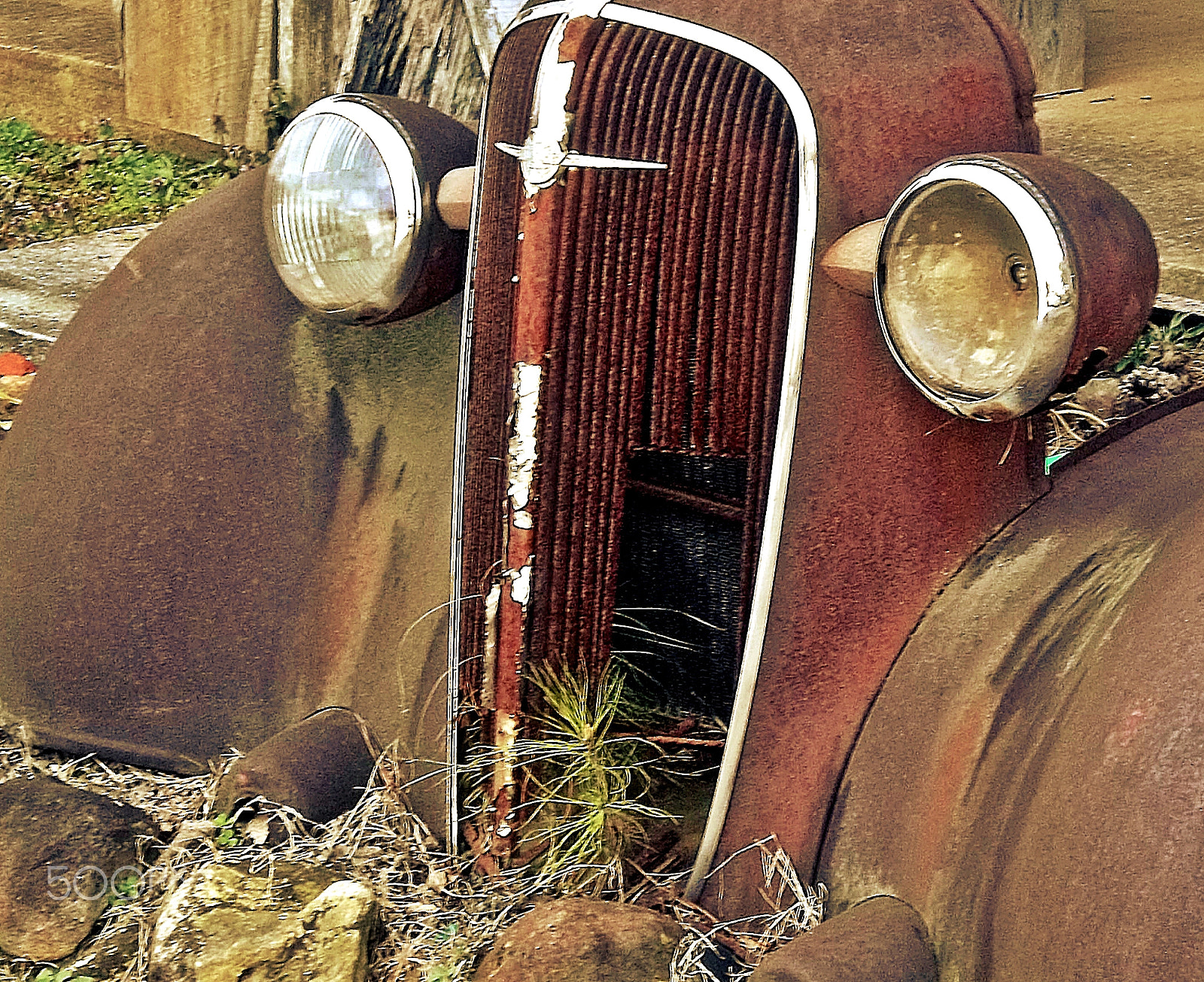 Kodak EASYSHARE M575 DIGITAL CAMERA sample photo. Vintage automotive art photography