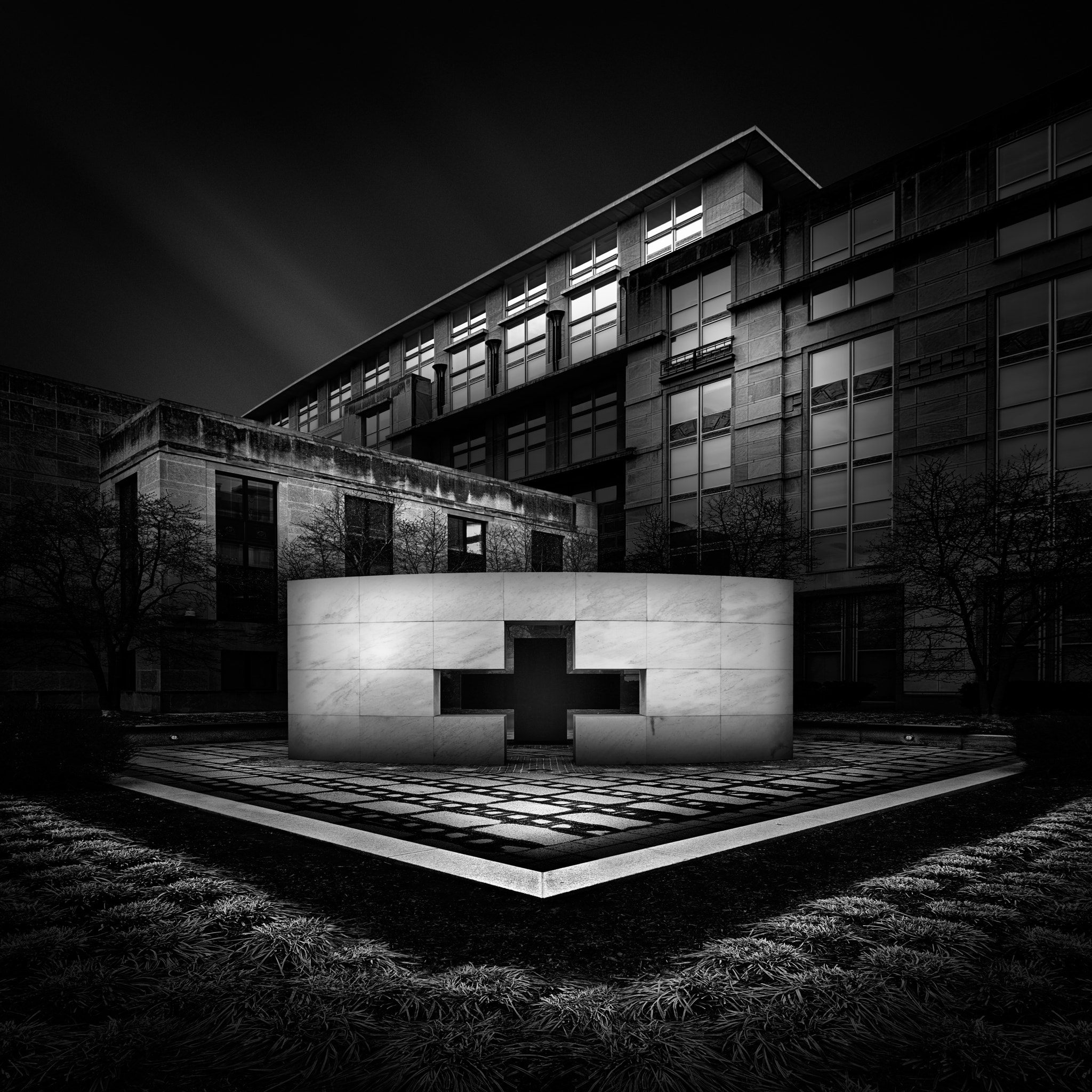 Sony a7R II + 17mm F4 G sample photo. Red cross photography