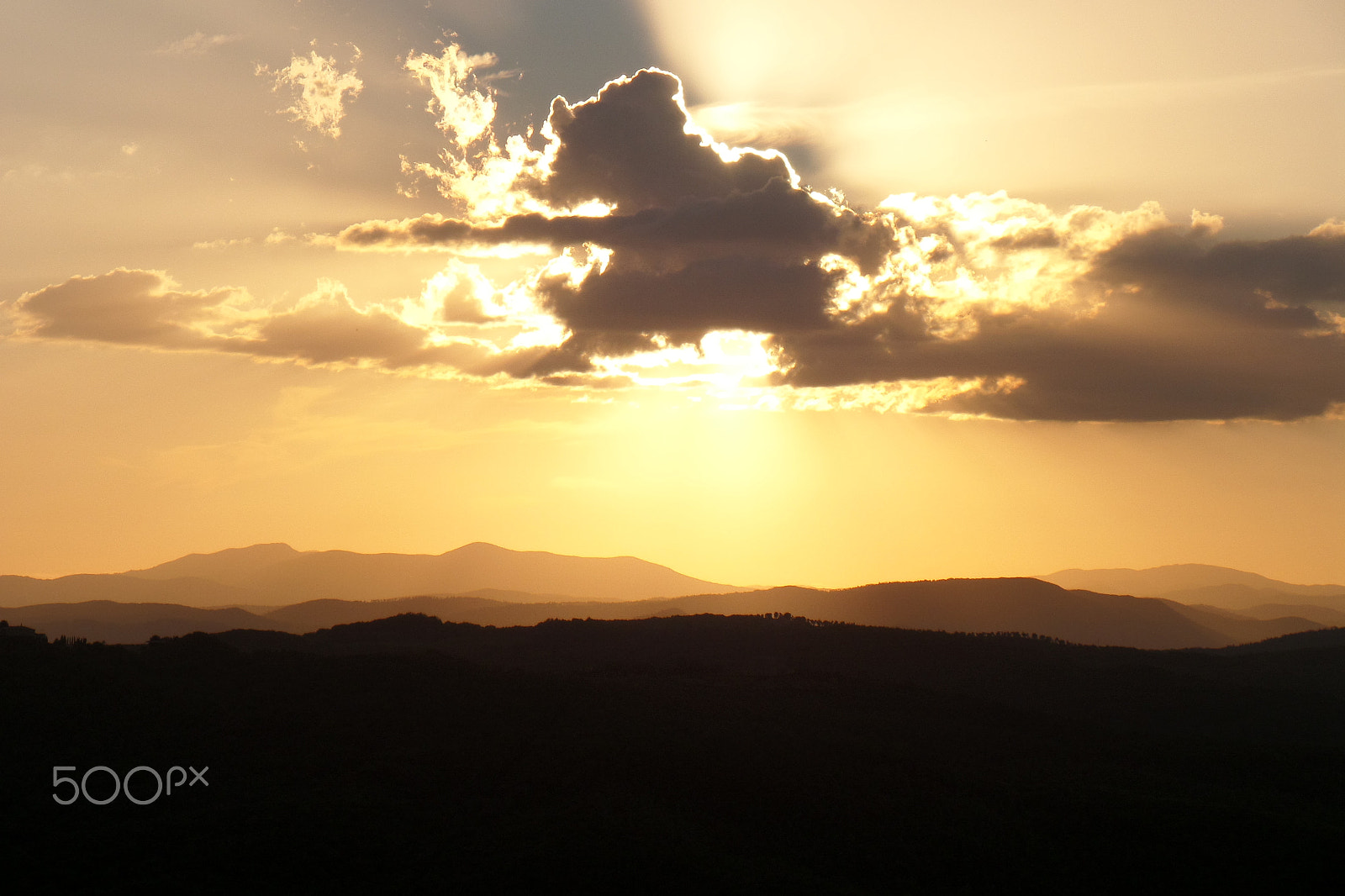 Samsung WB800F sample photo. Toscan sun cloud.jpg photography