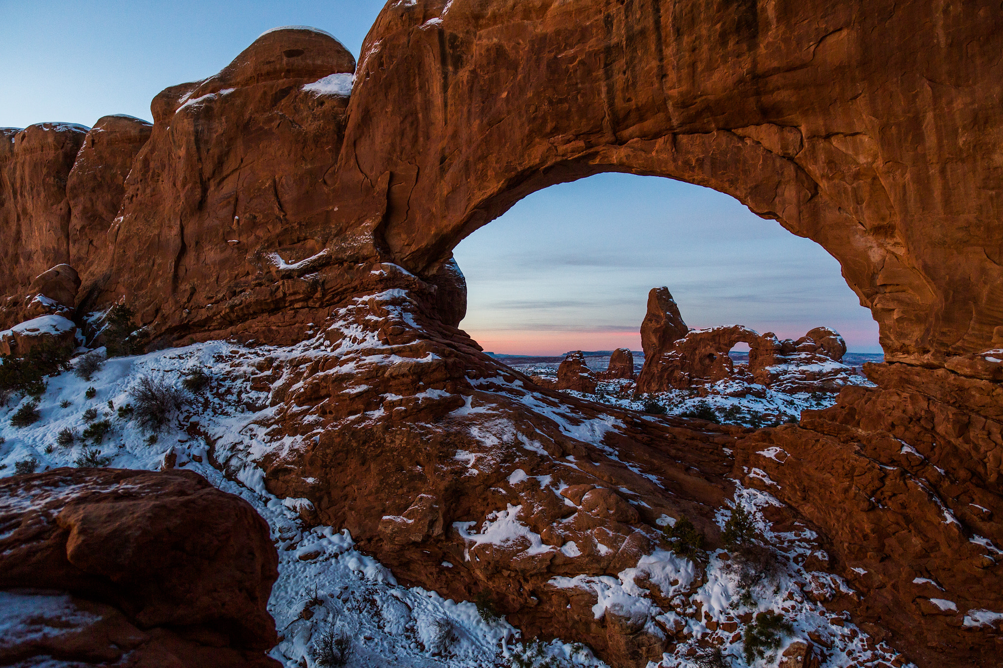 Canon EOS 6D sample photo. Turret arch and window arch zeiss photography