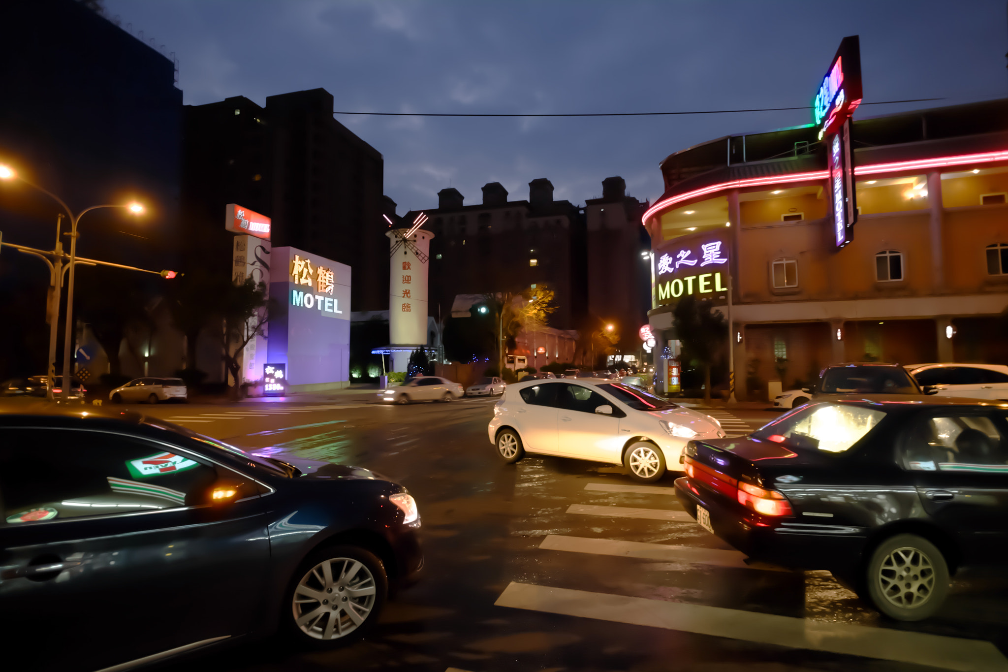ZEISS Touit 12mm F2.8 sample photo. Night taiwan photography