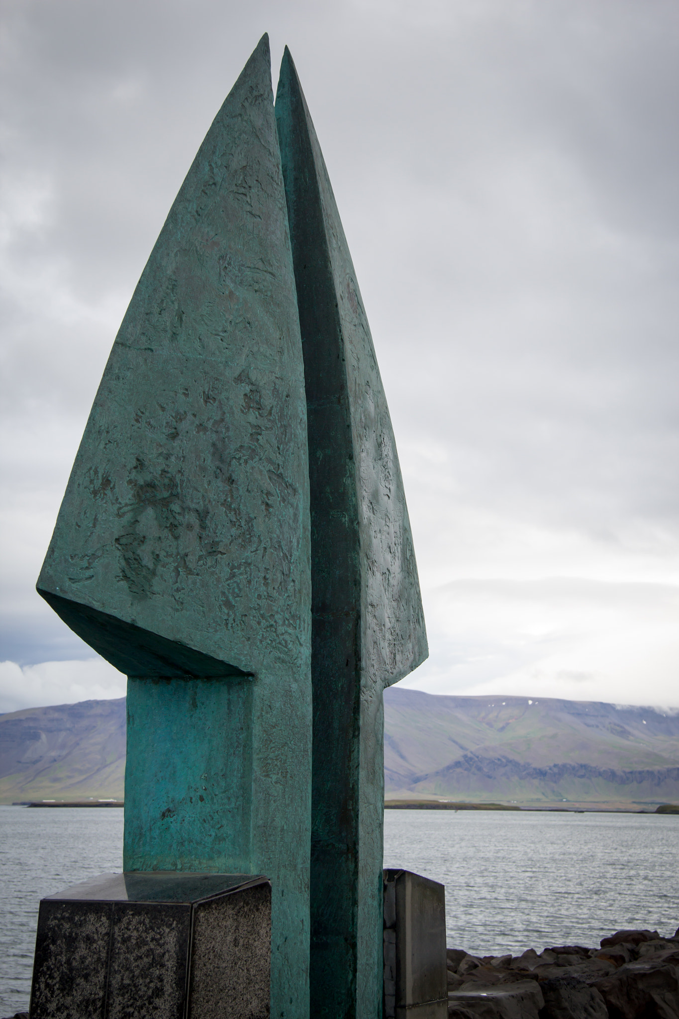 Canon EF-S 17-85mm F4-5.6 IS USM sample photo. Iceland photography