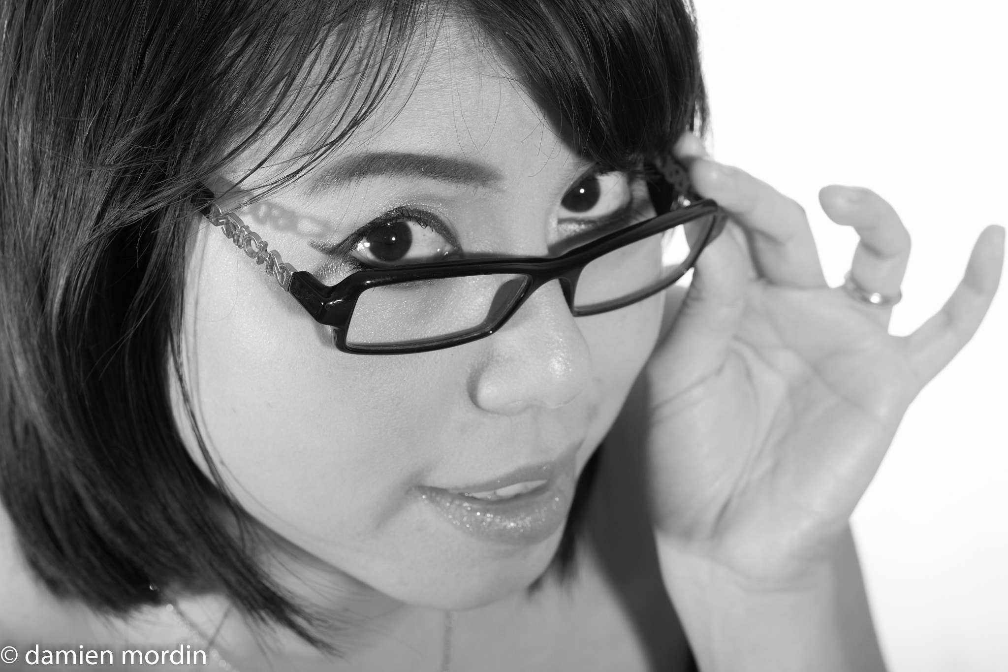 Tamron SP AF 60mm F2 Di II LD IF Macro sample photo. Trang_b&amp;w photography
