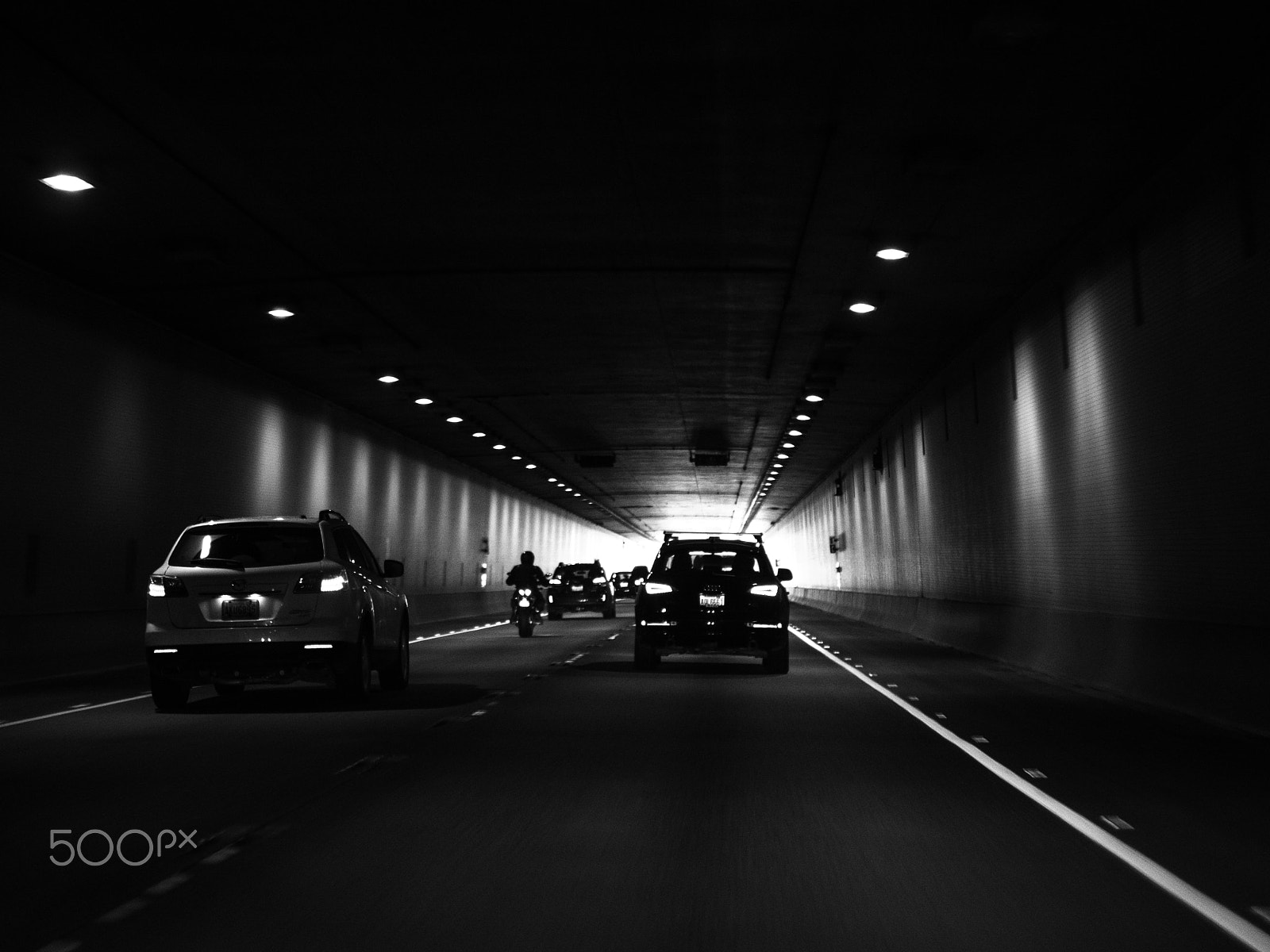 Olympus OM-D E-M1 + Panasonic Leica DG Summilux 25mm F1.4 II ASPH sample photo. *light at end of tunnel* photography