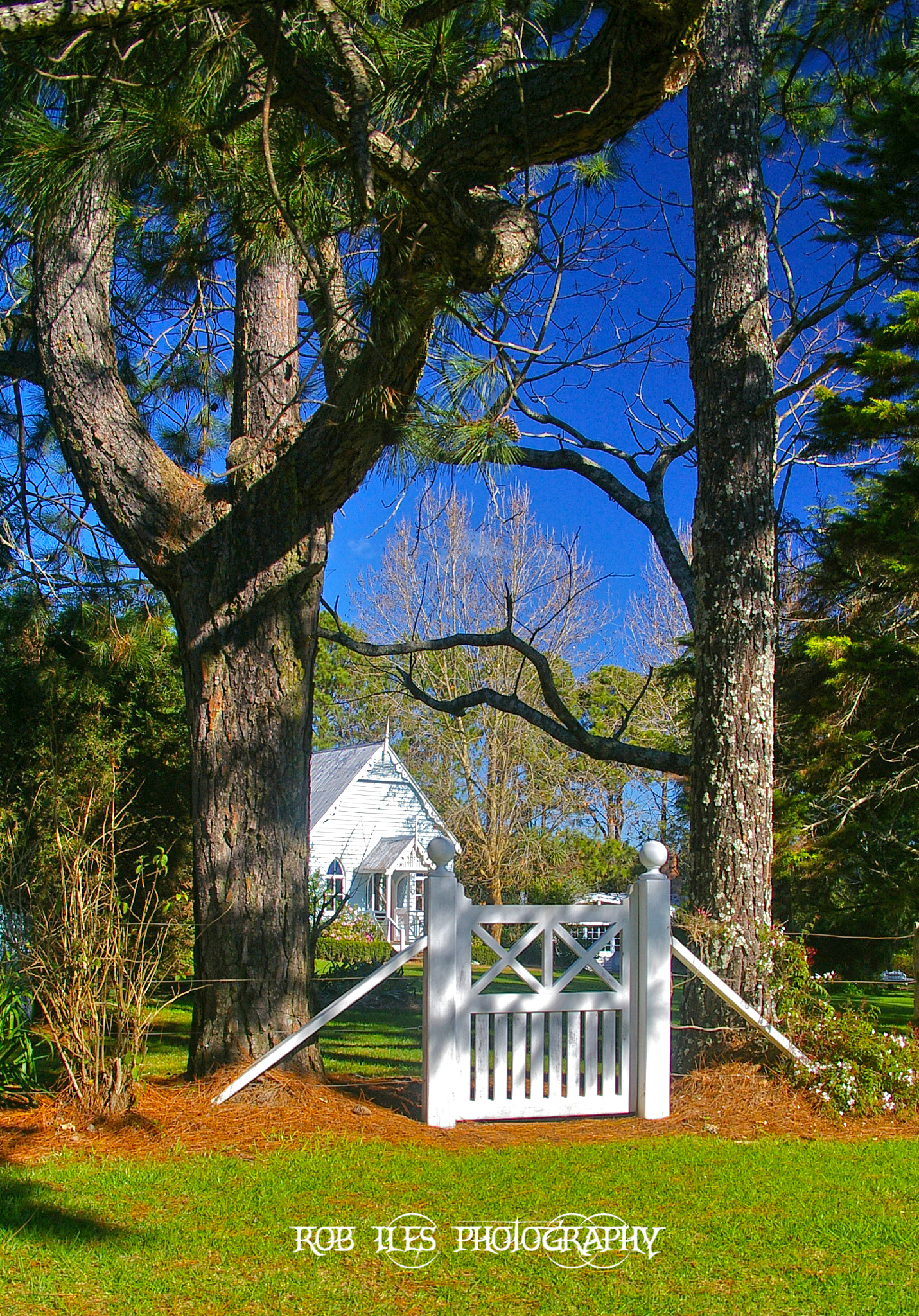 Pentax *ist DL sample photo. Mountain chapel photography