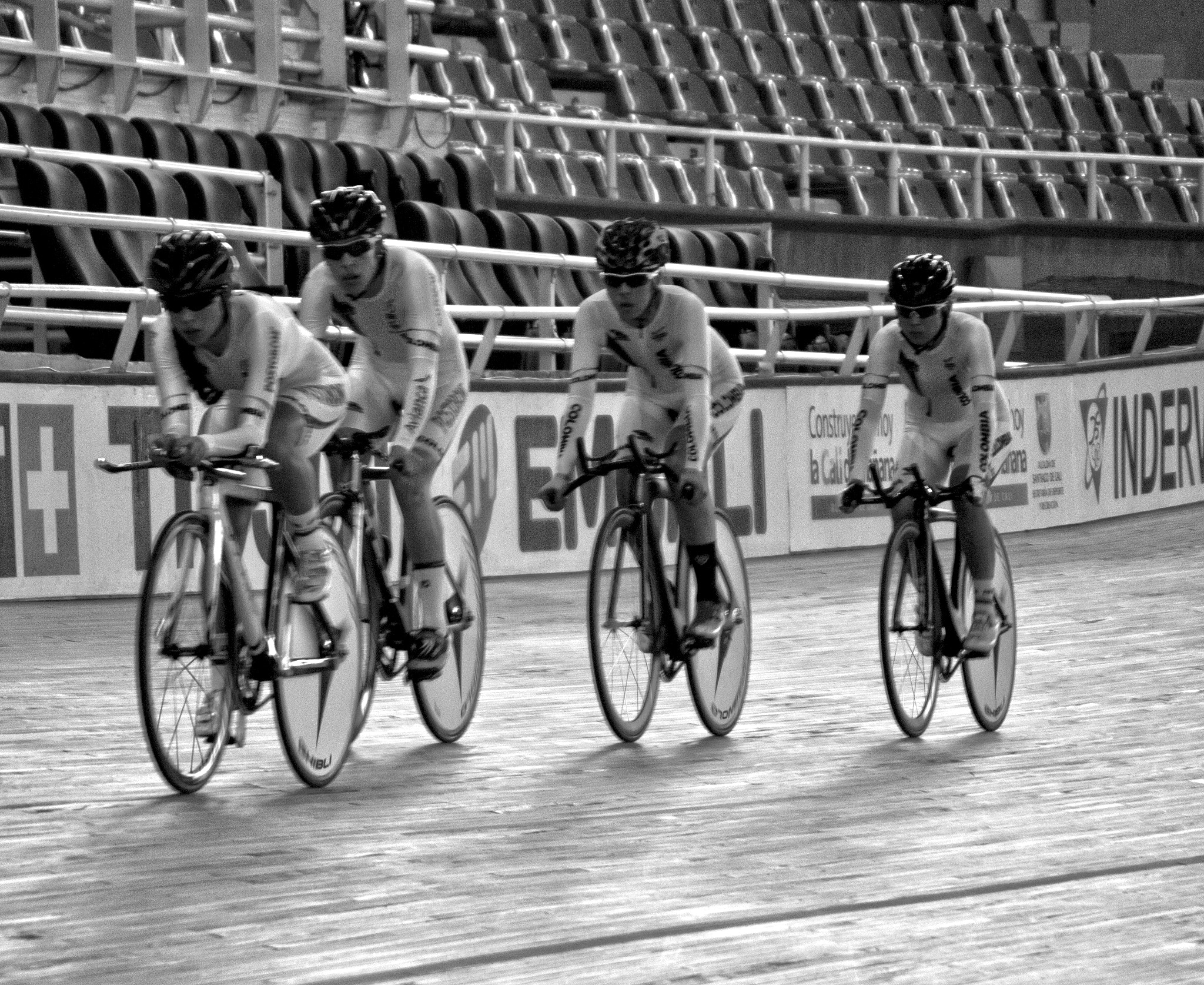 Nikon D200 sample photo. Squadra femminile  colombiana photography