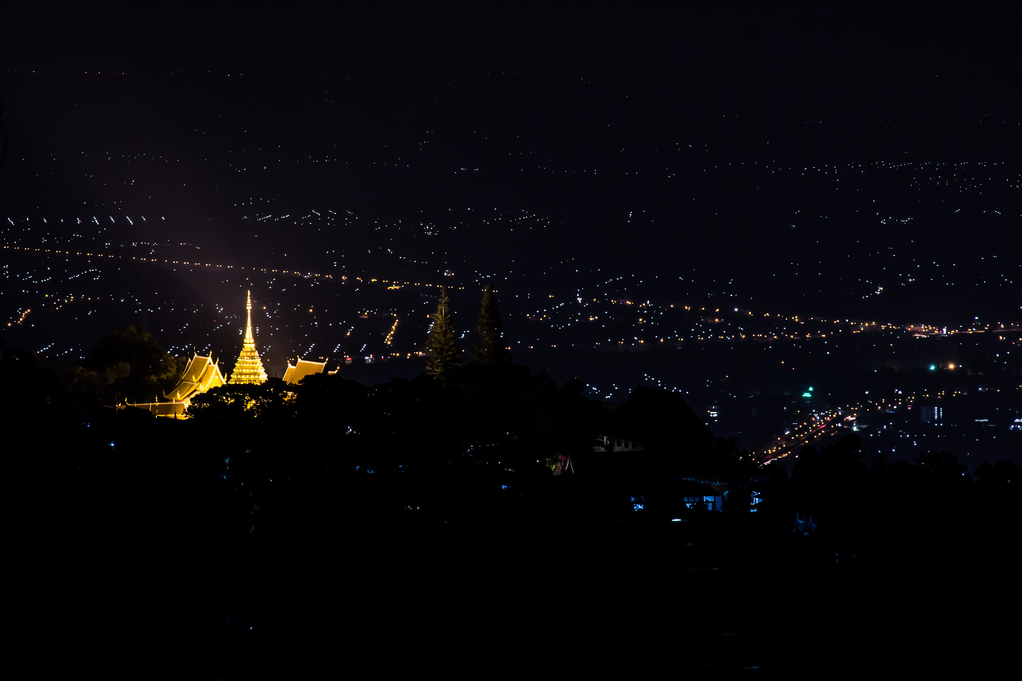 Sigma 70-300mm F4-5.6 APO DG Macro sample photo. Doisuthep chiangmai photography